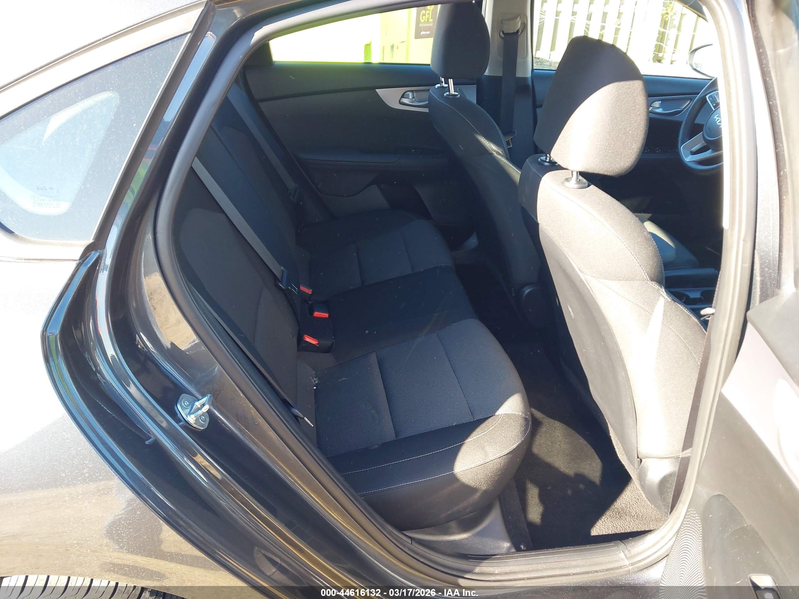 KIA FORTE image 8