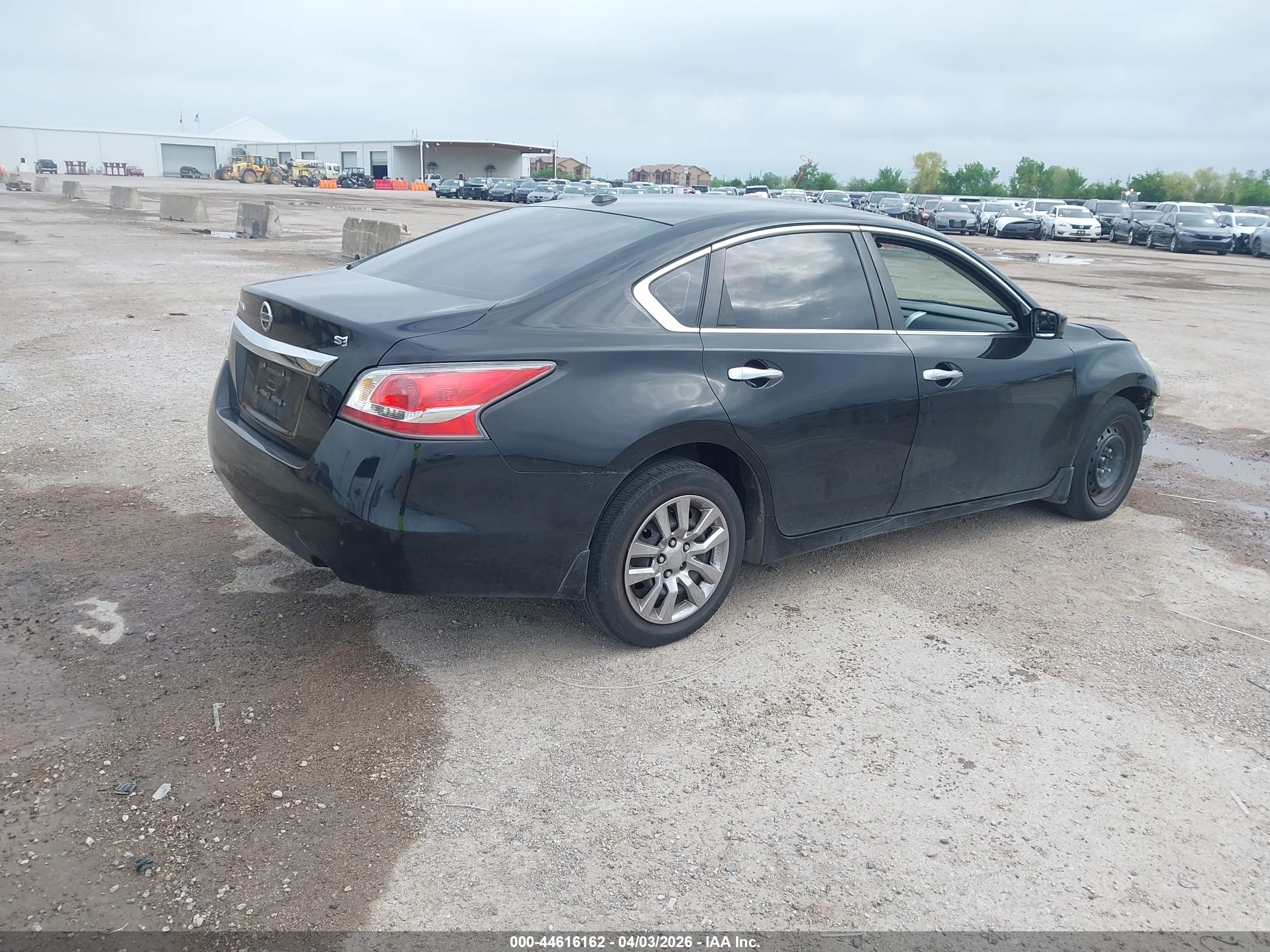 NISSAN ALTIMA image 4