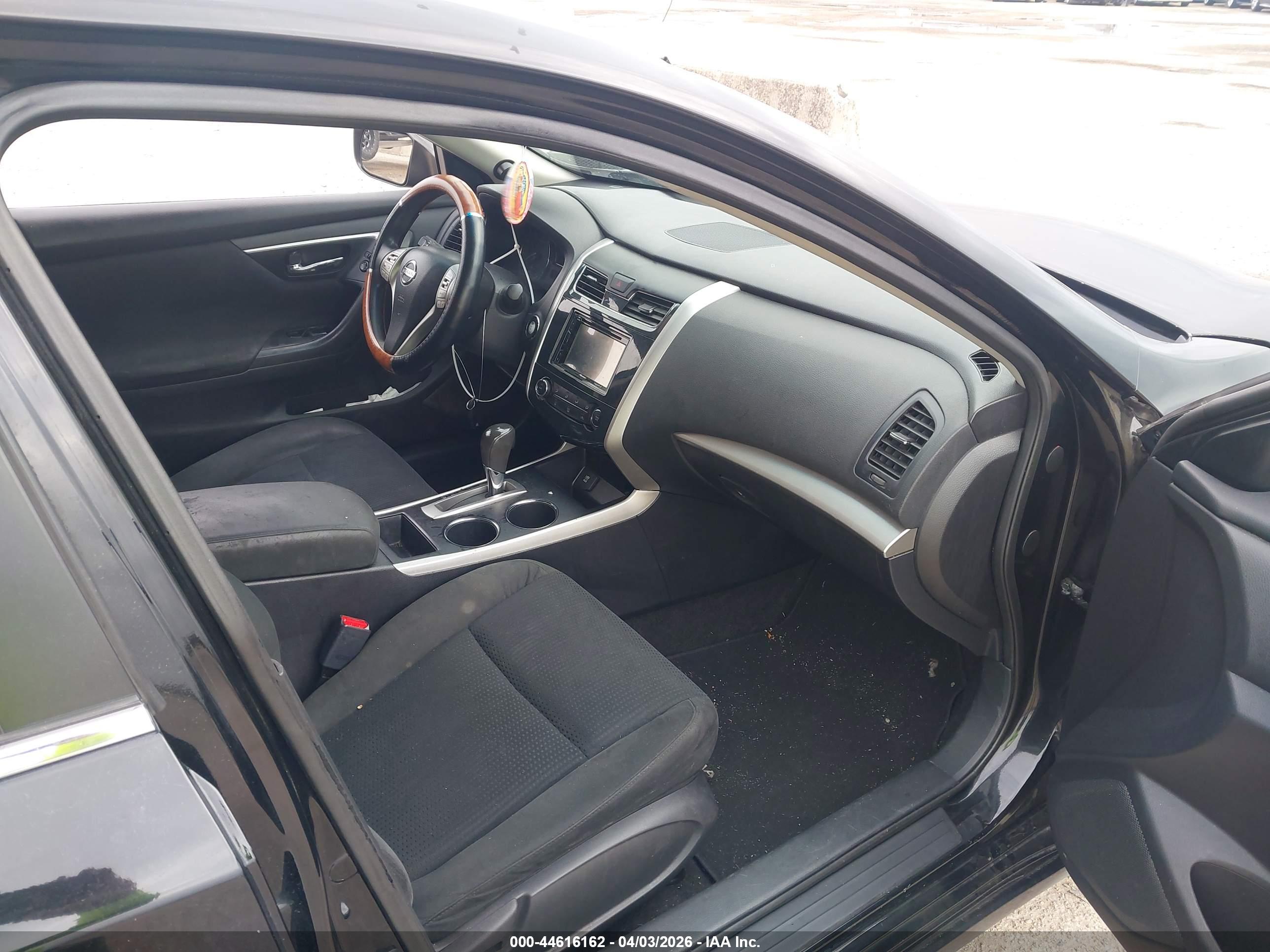 NISSAN ALTIMA image 5