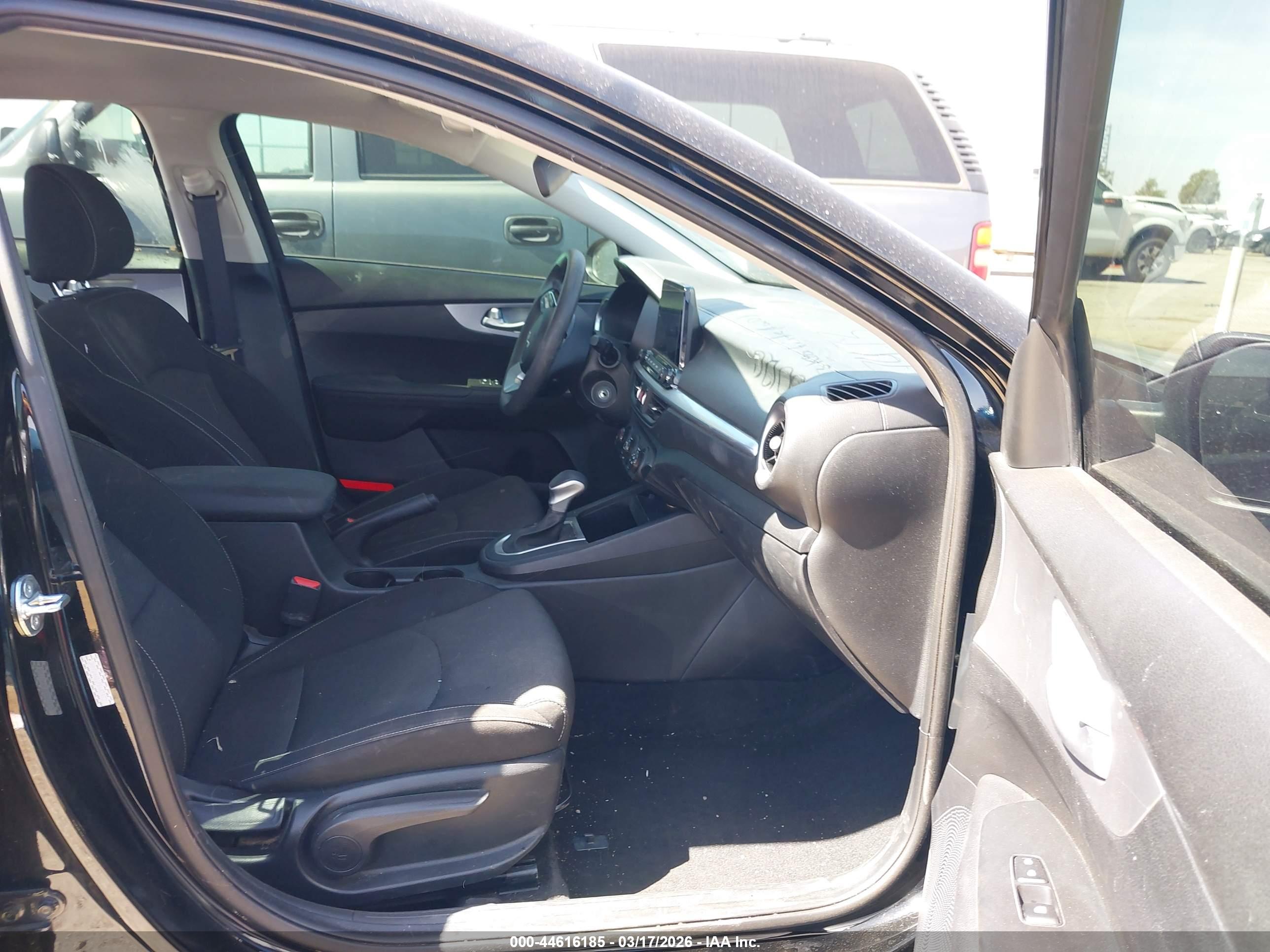 KIA FORTE image 5