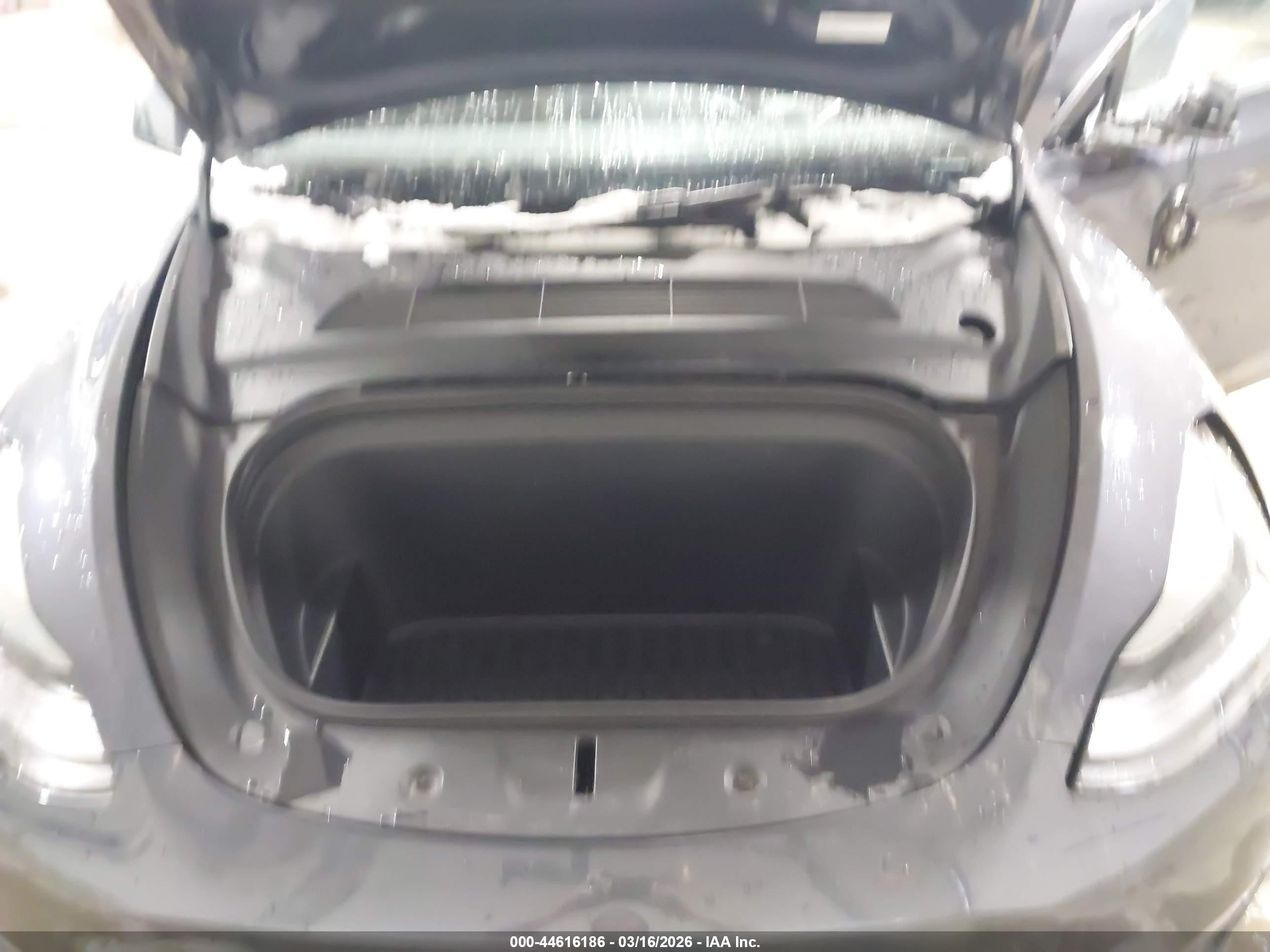 TESLA MODEL image 10