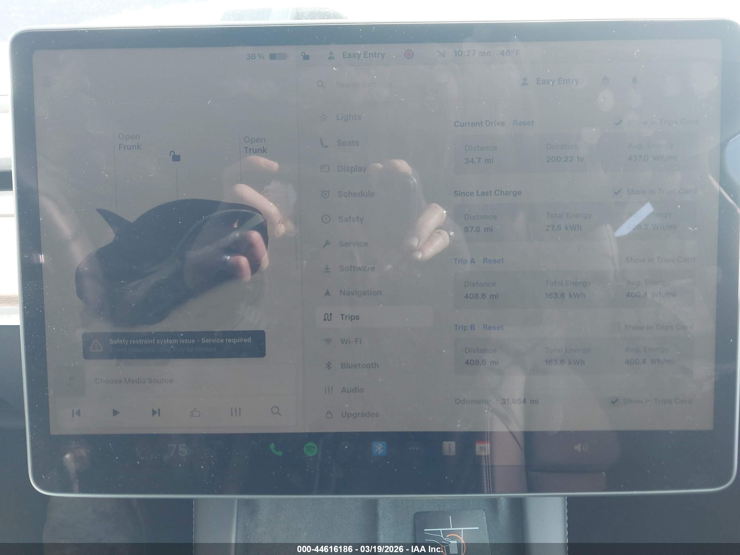TESLA MODEL image 7