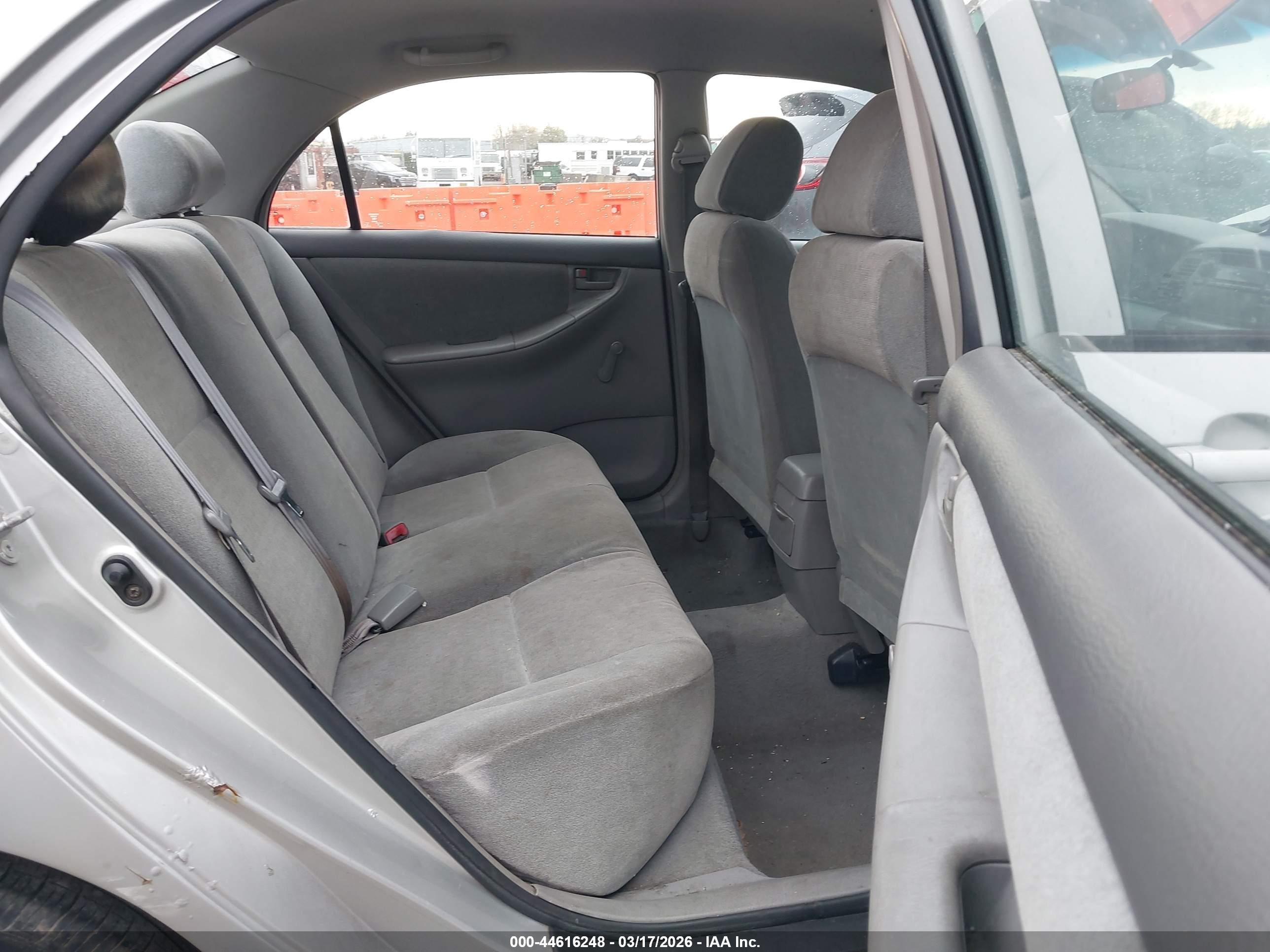TOYOTA COROLLA image 8