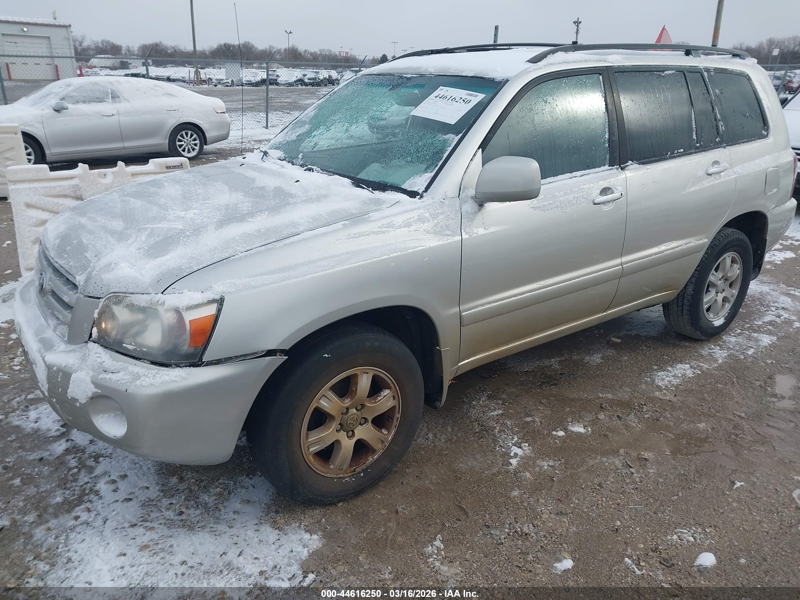 TOYOTA HIGHLANDER image 2