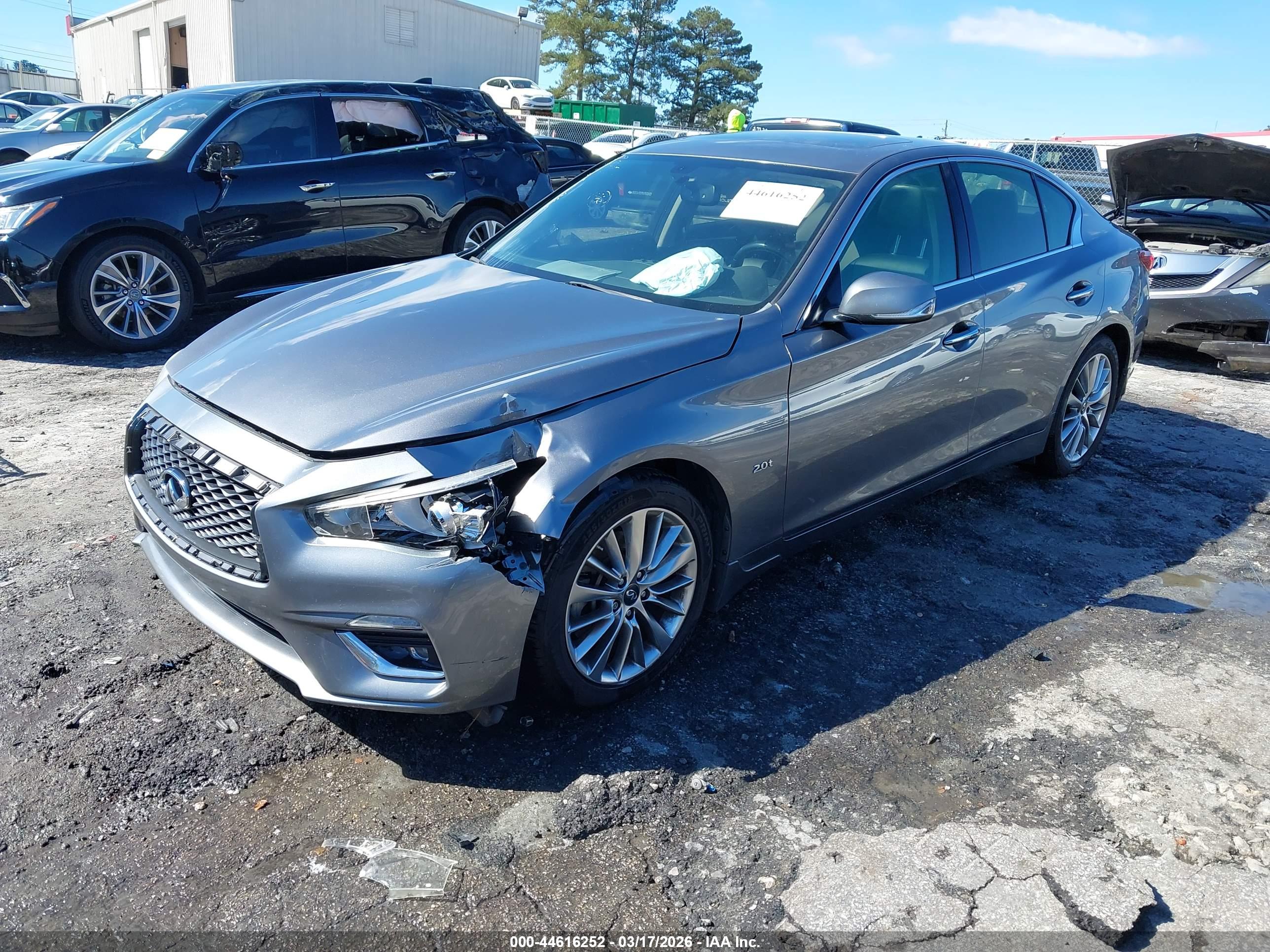 INFINITI Q50 image 2
