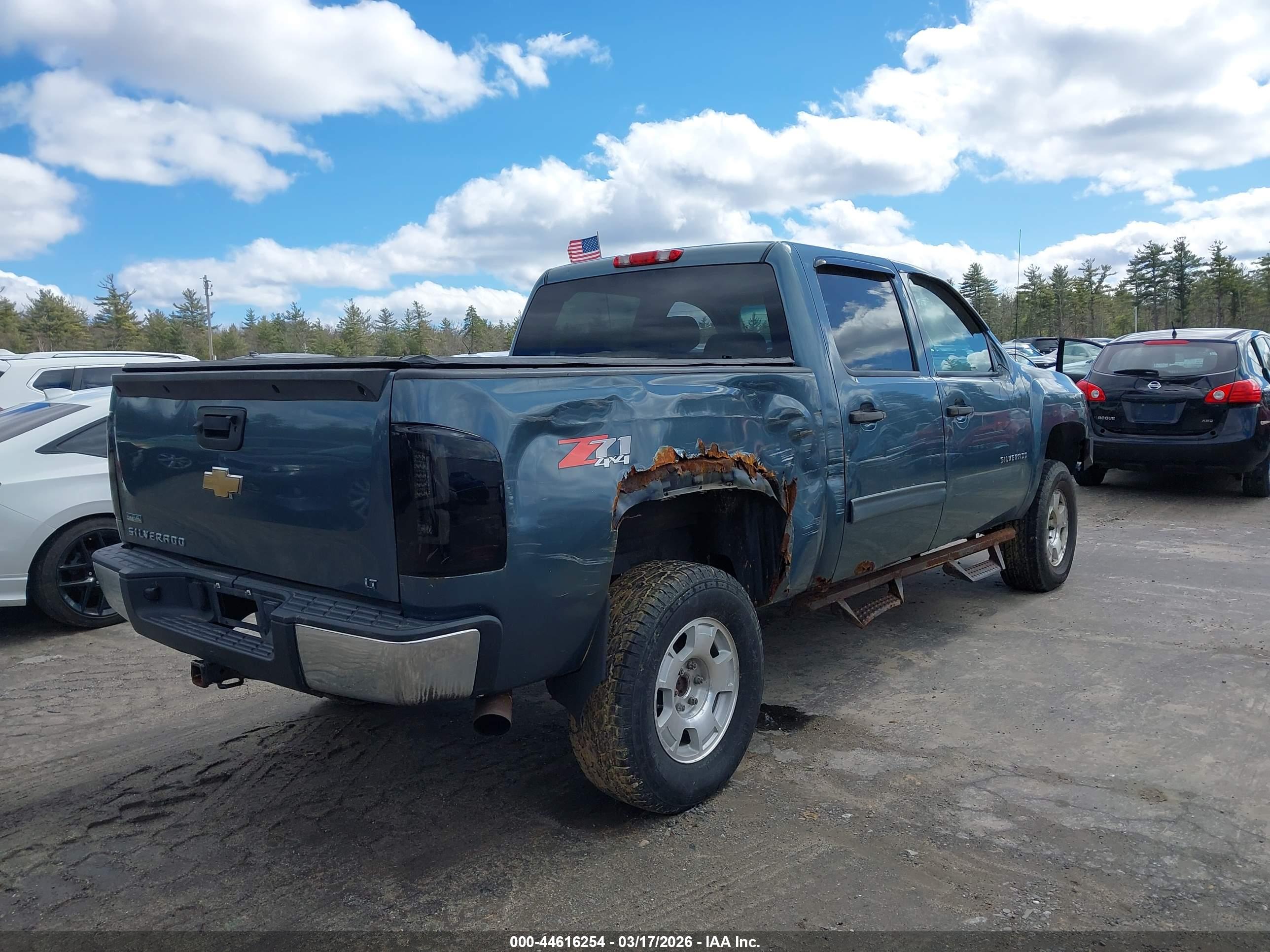 CHEVROLET SILVERADO image 4