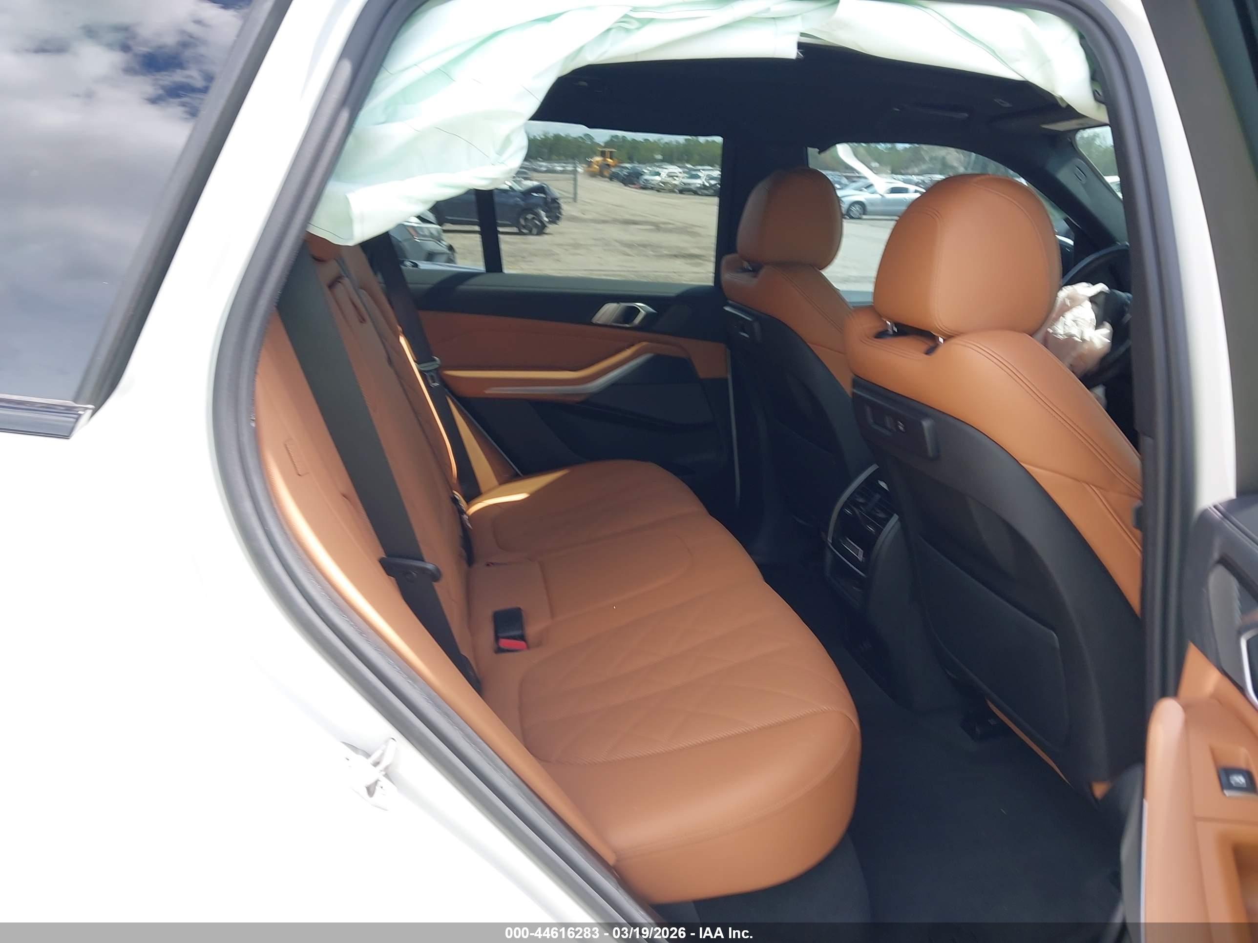 BMW X5 image 8