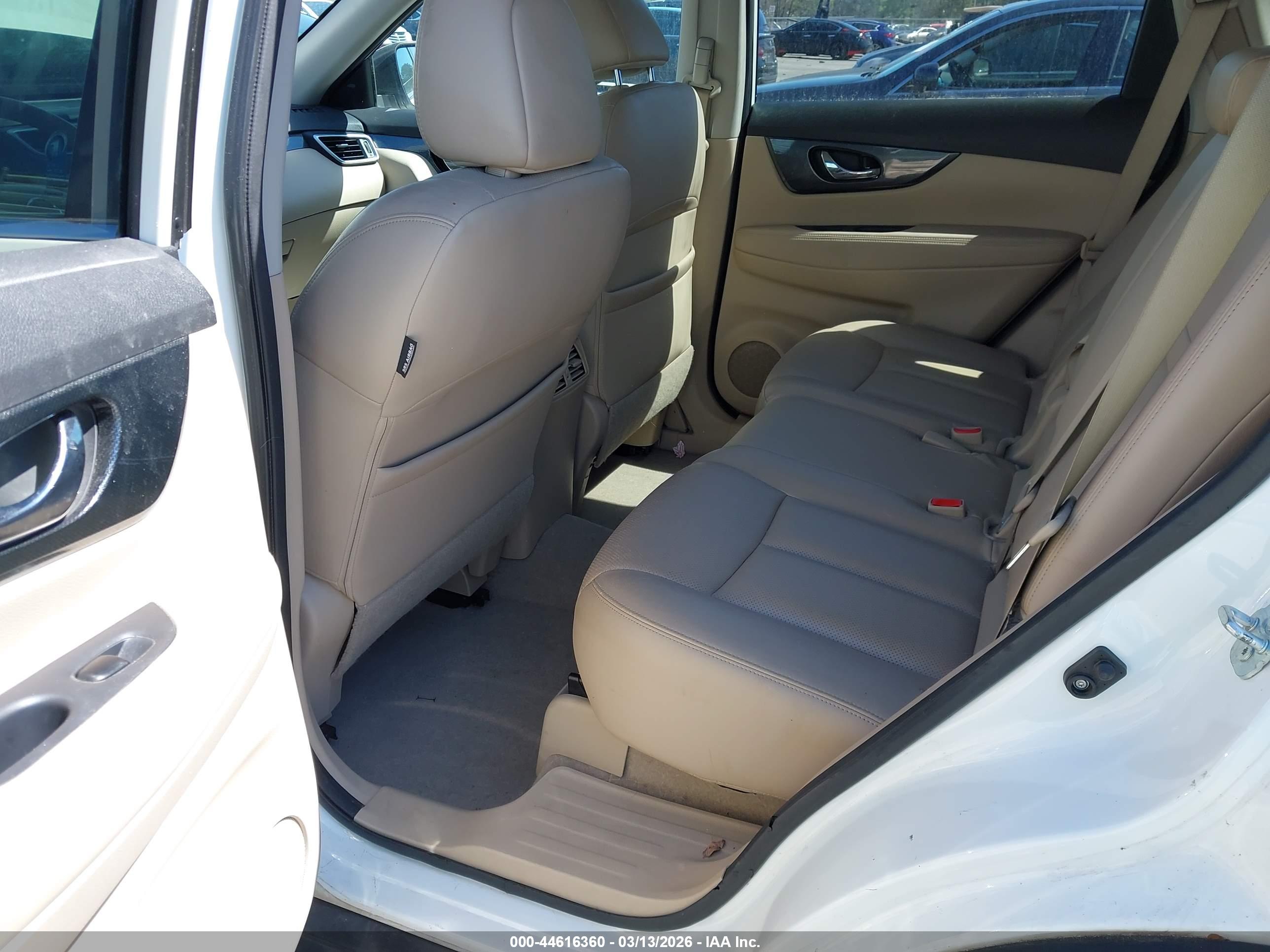 NISSAN ROGUE image 8