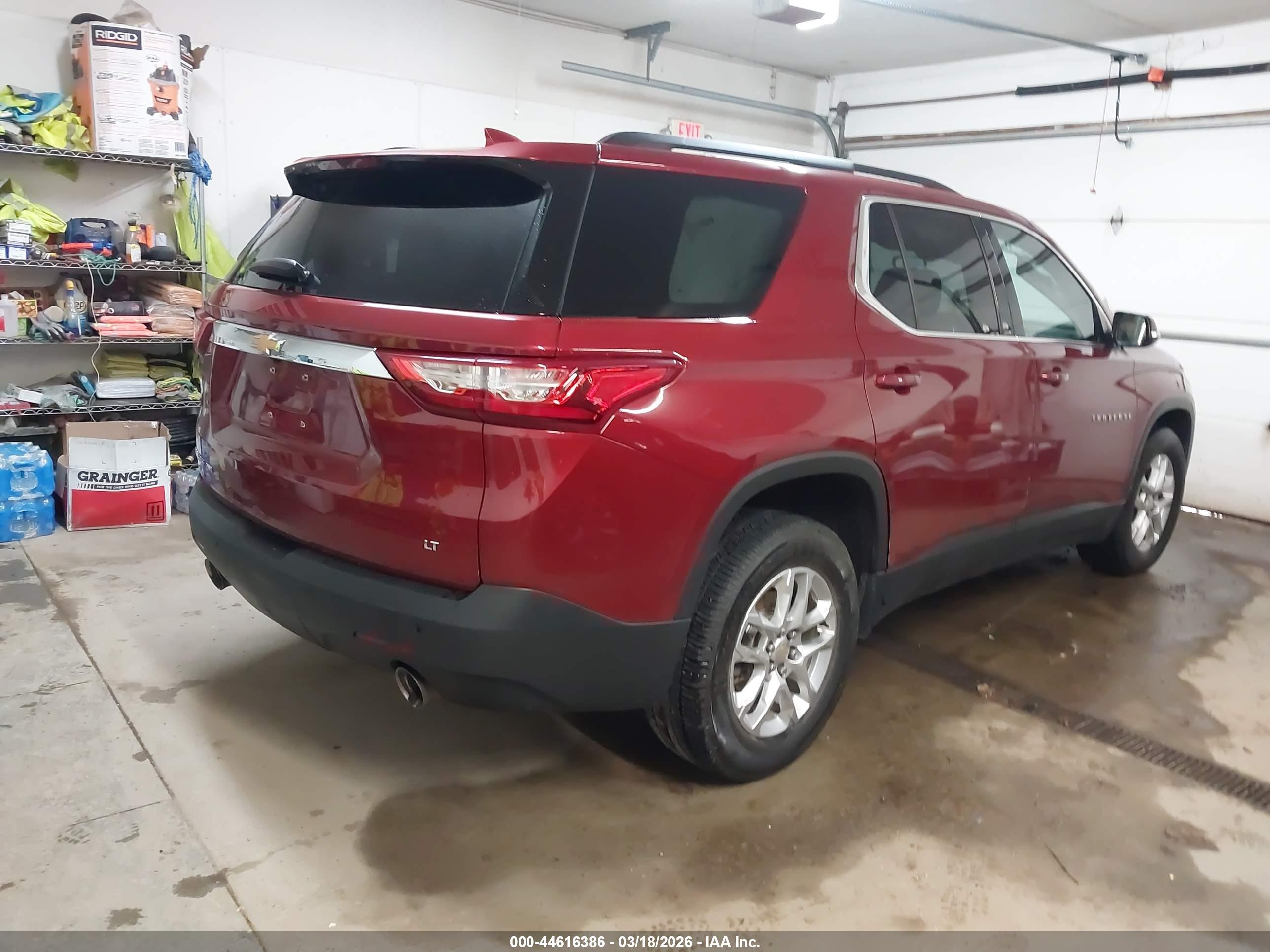 CHEVROLET TRAVERSE image 4