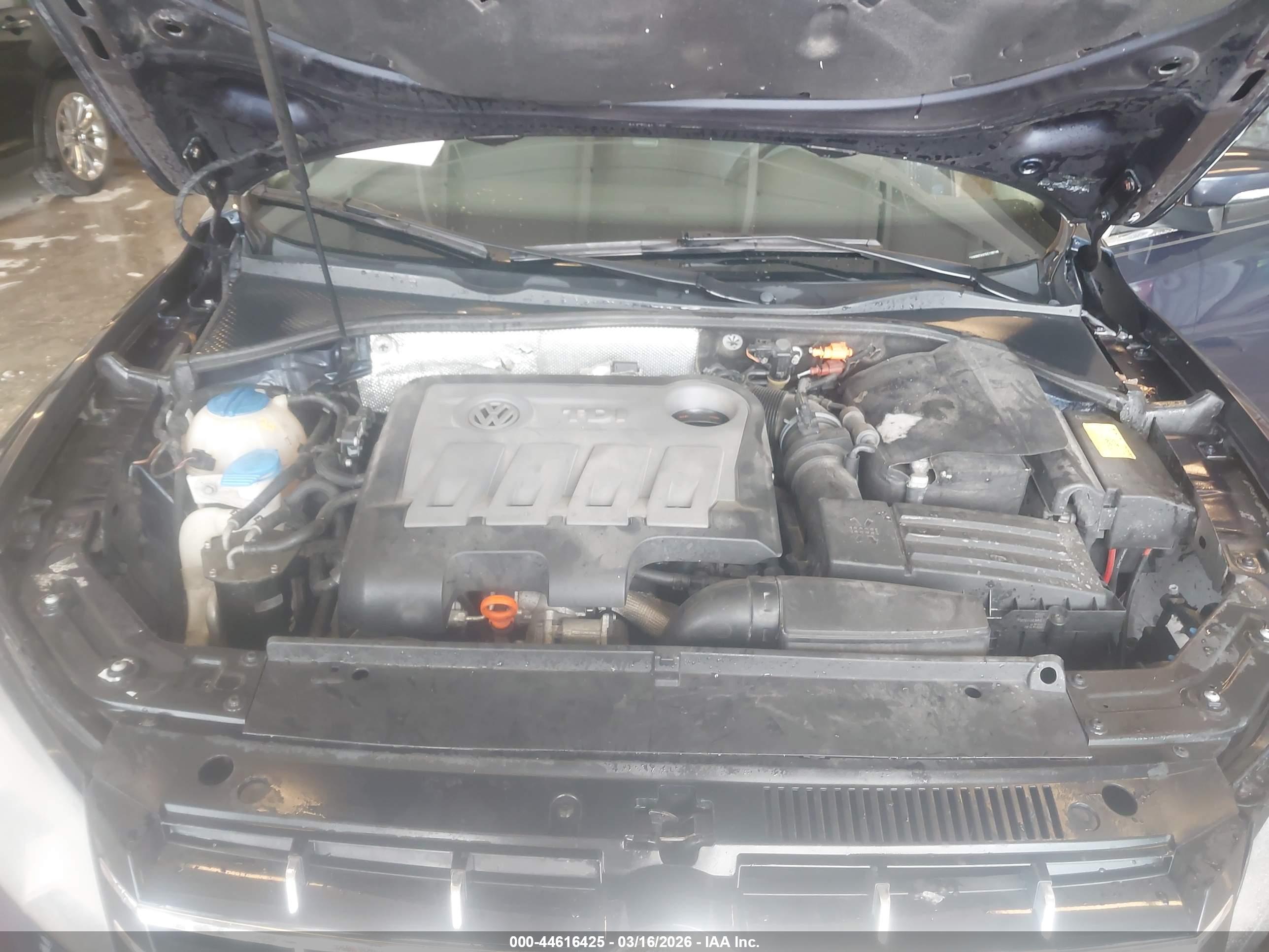 VOLKSWAGEN PASSAT image 10