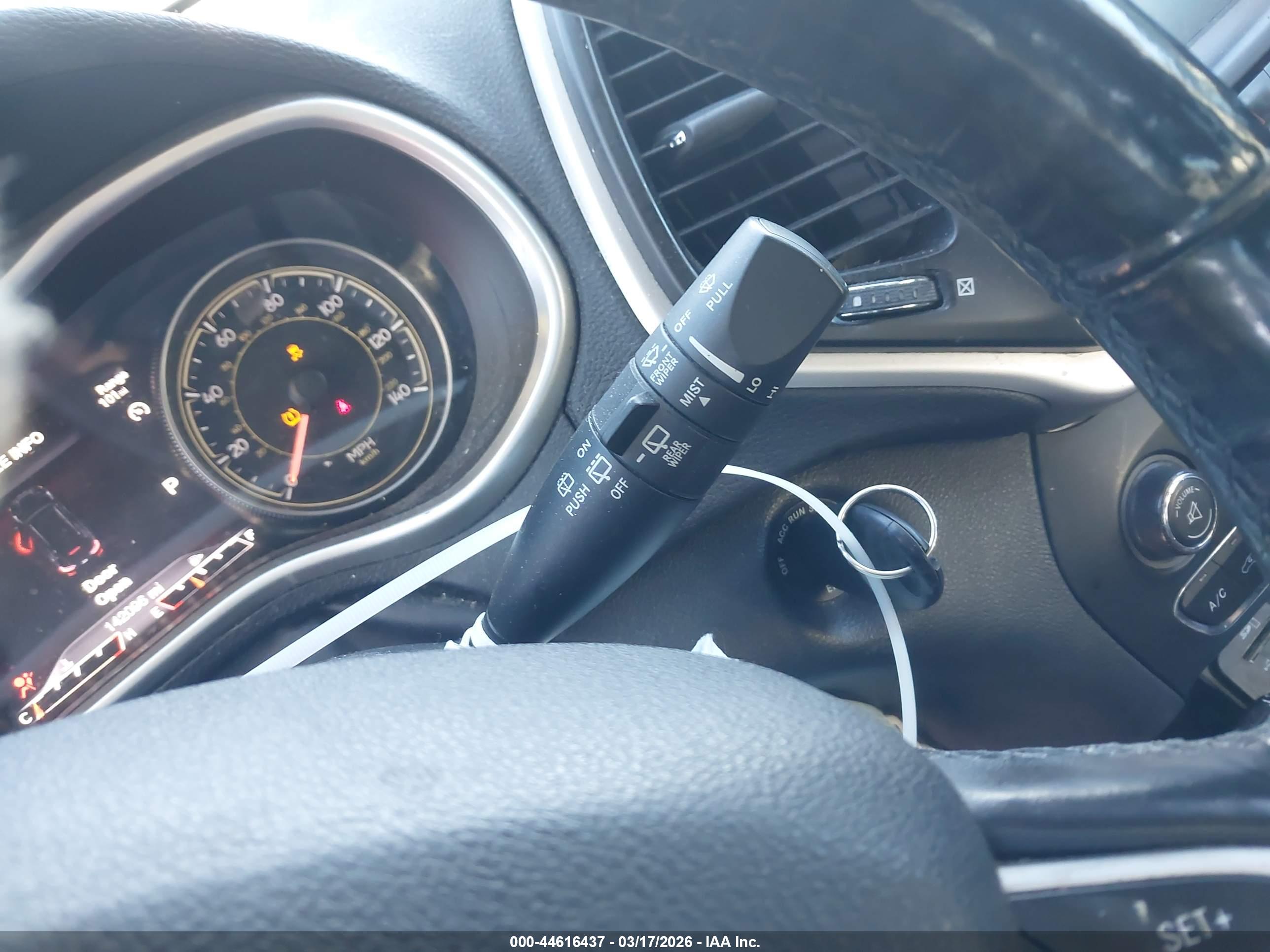 JEEP CHEROKEE image 11