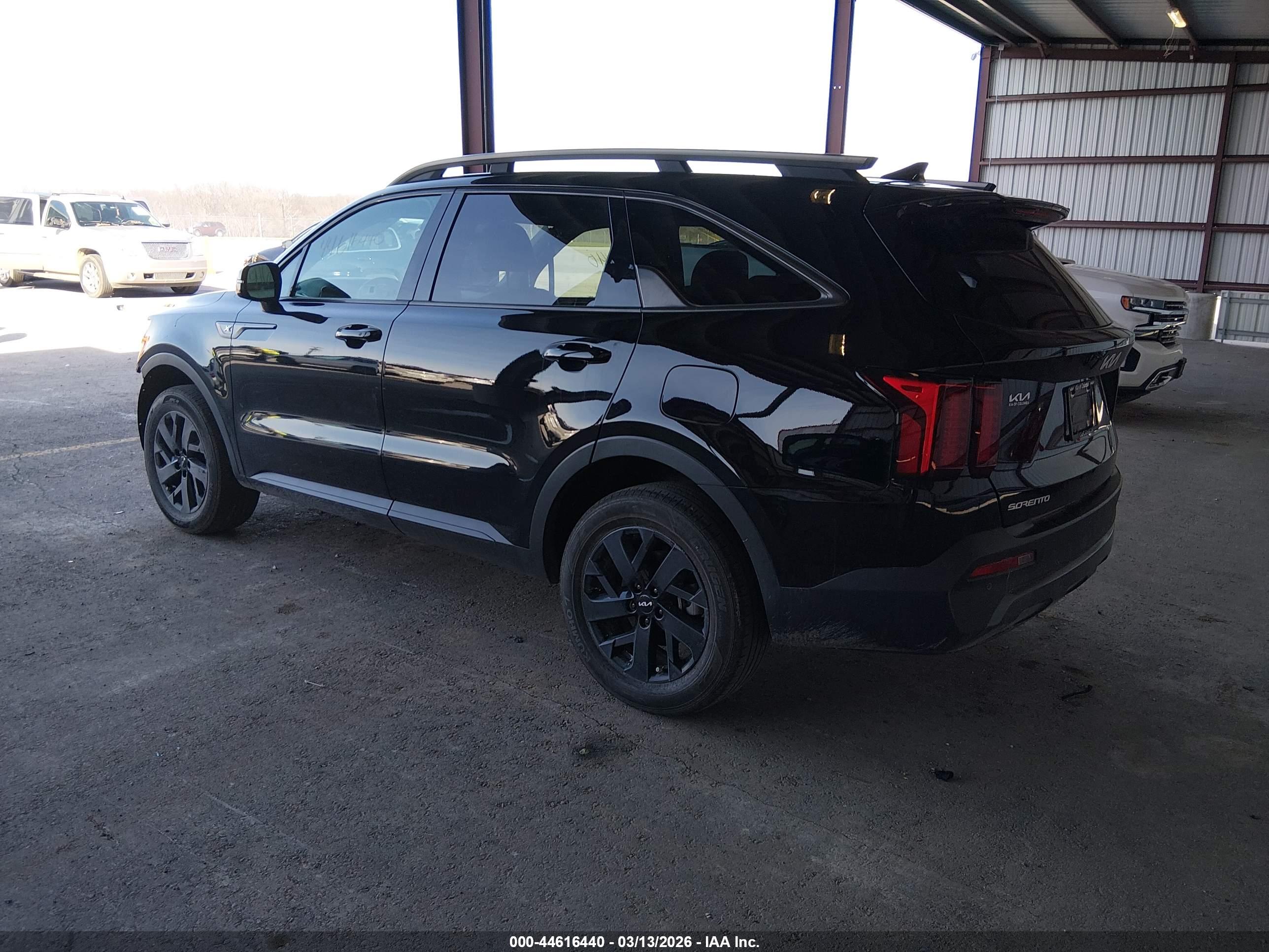 KIA SORENTO image 3