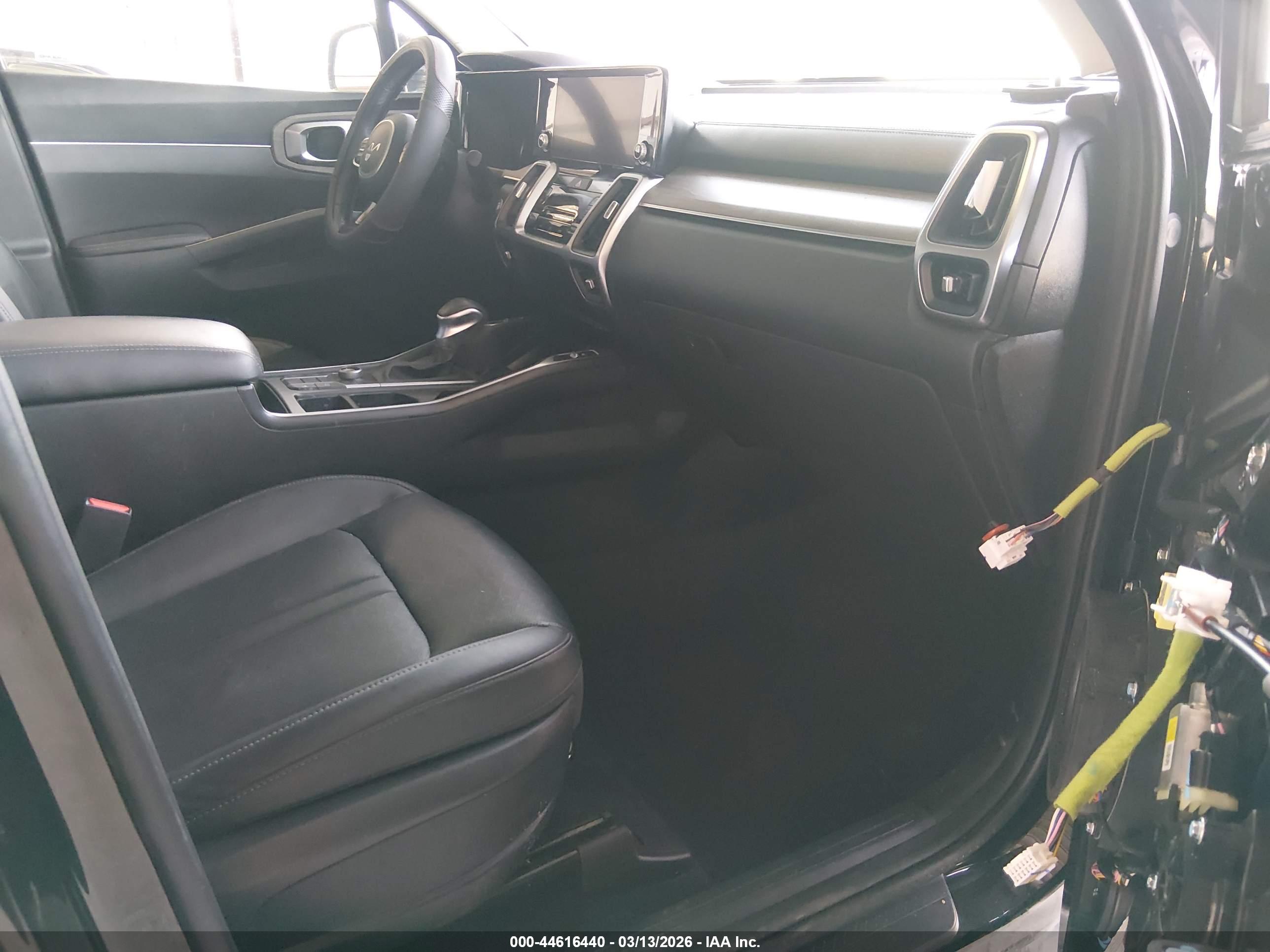 KIA SORENTO image 5