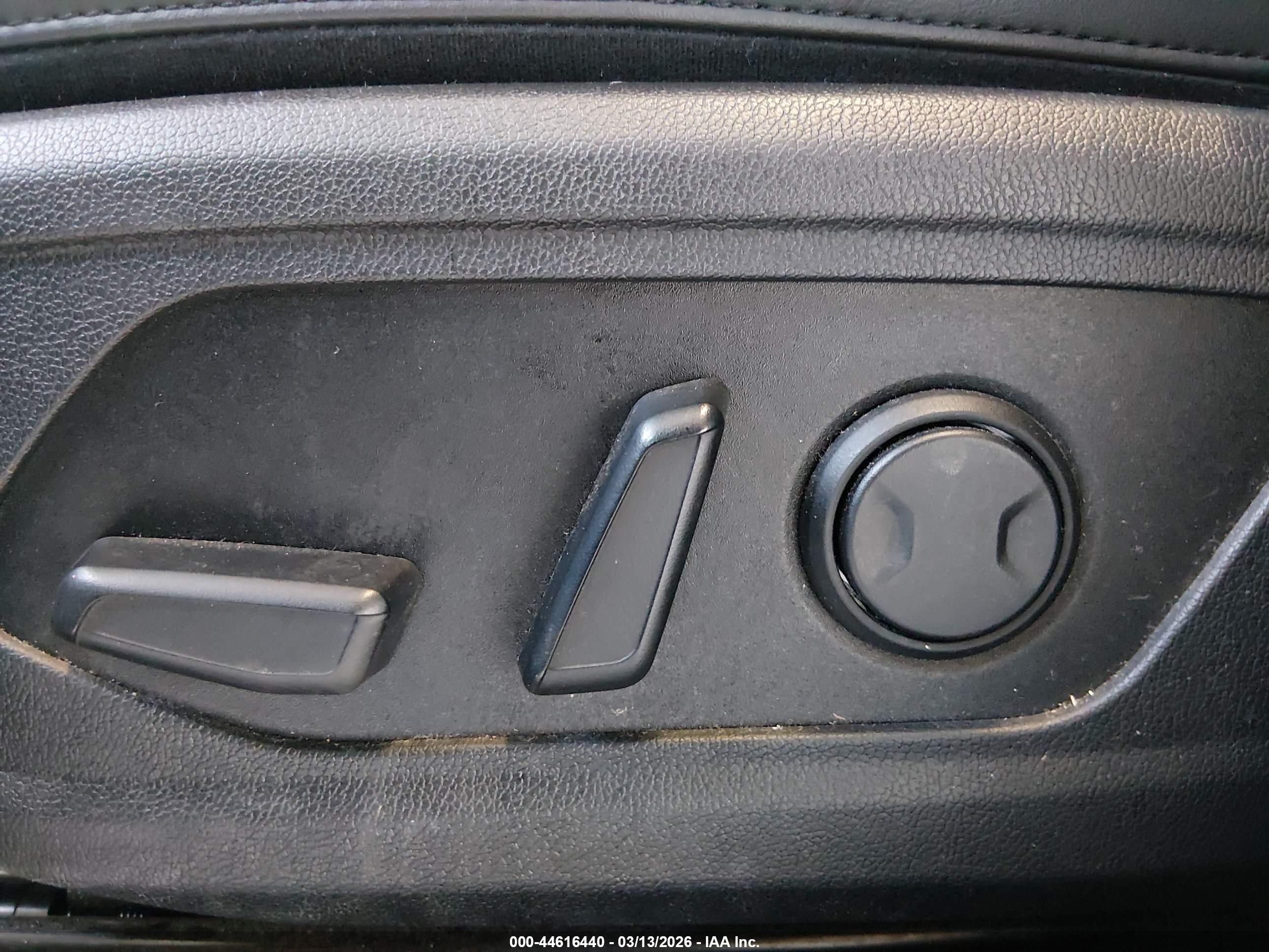 KIA SORENTO image 9
