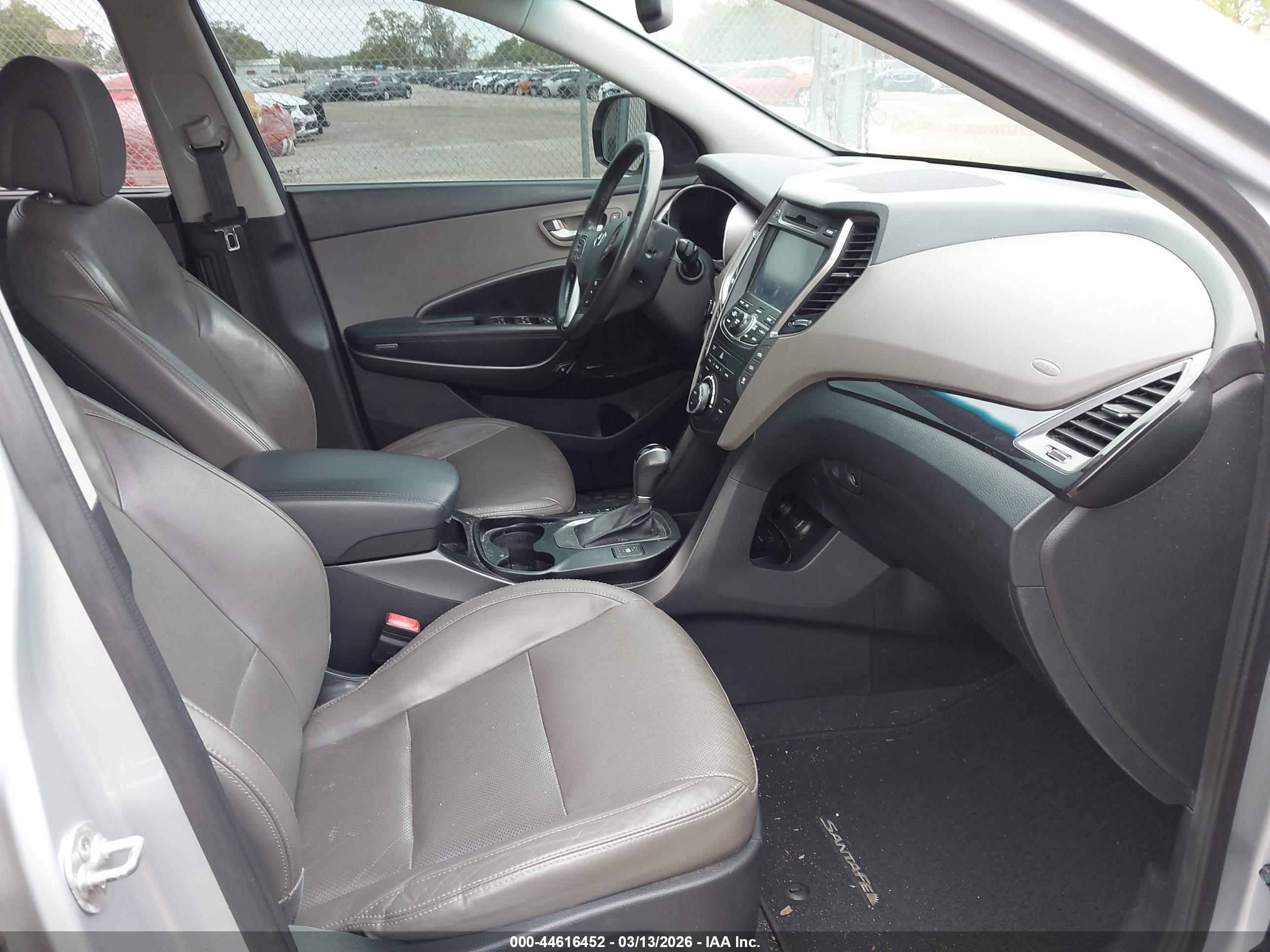 HYUNDAI SANTA image 5