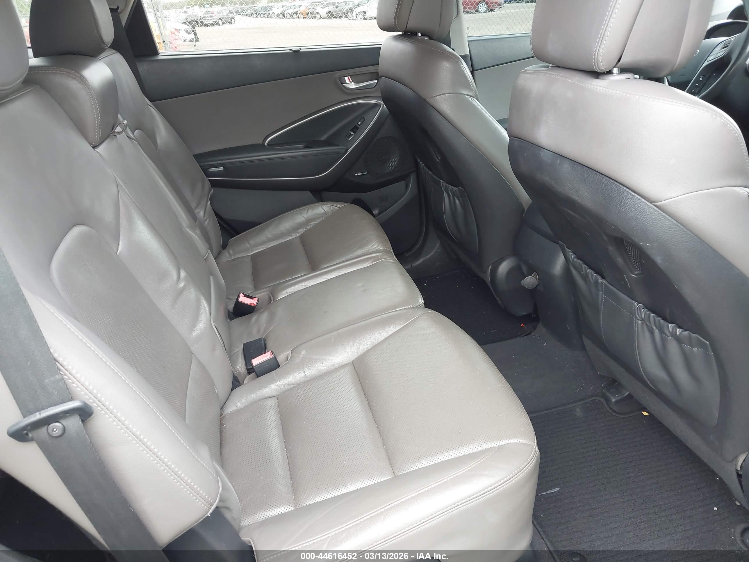 HYUNDAI SANTA image 8