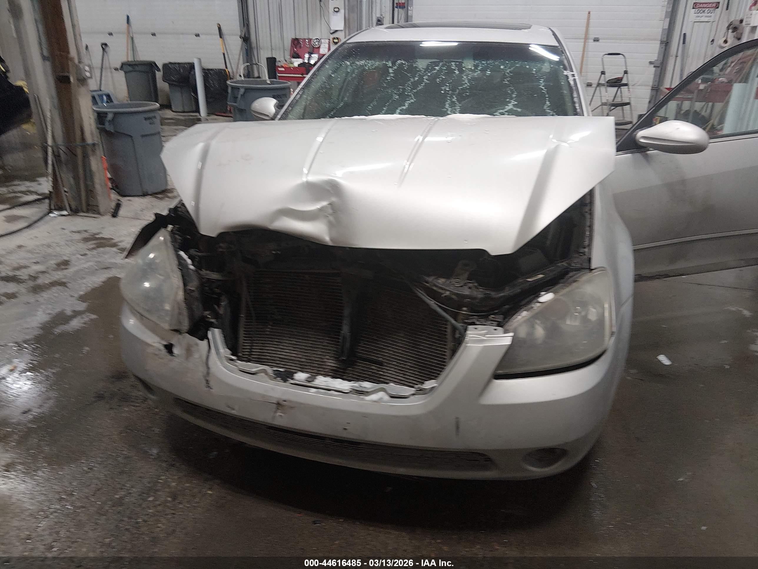 NISSAN ALTIMA image 6