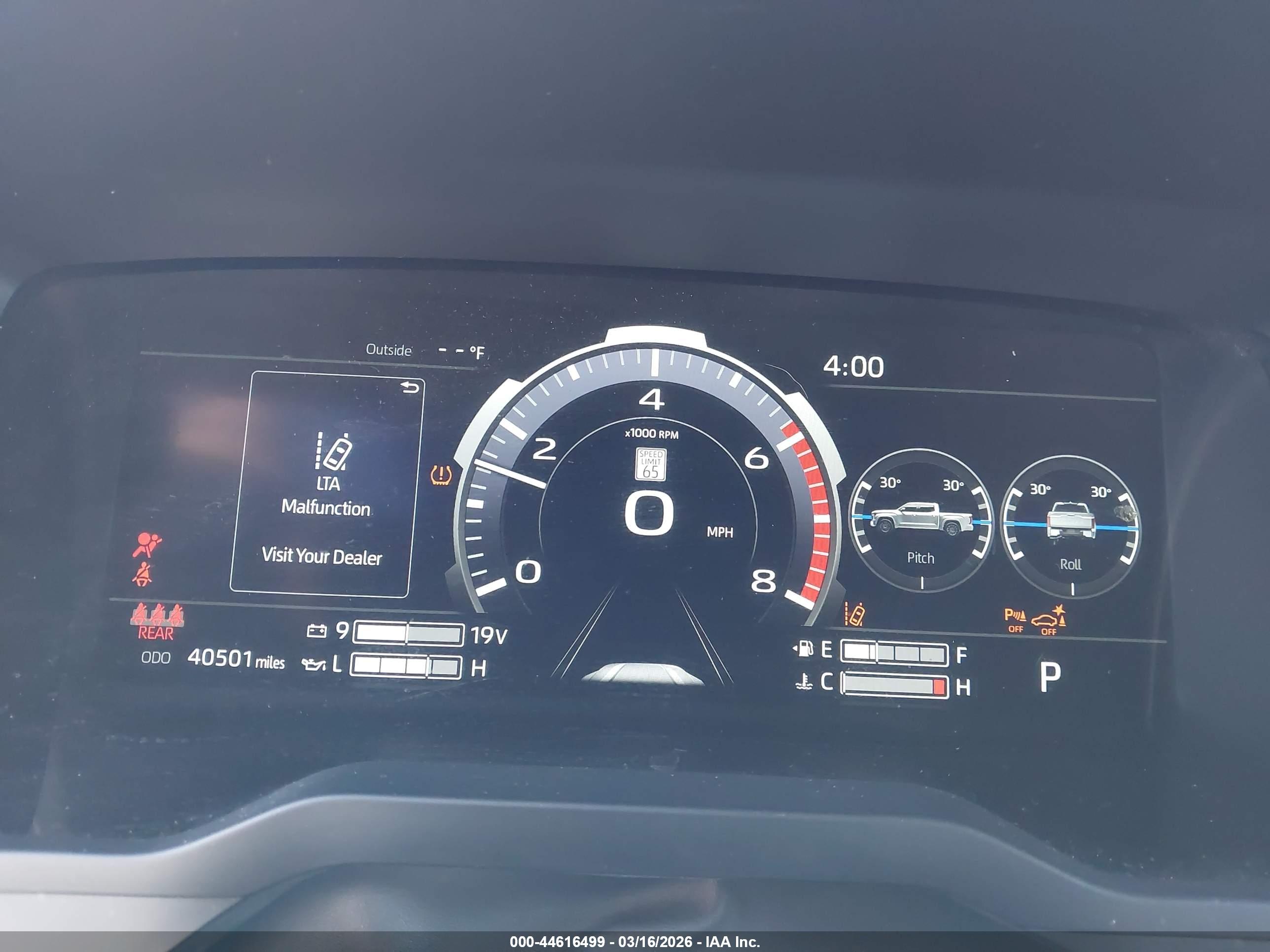 TOYOTA TUNDRA image 7