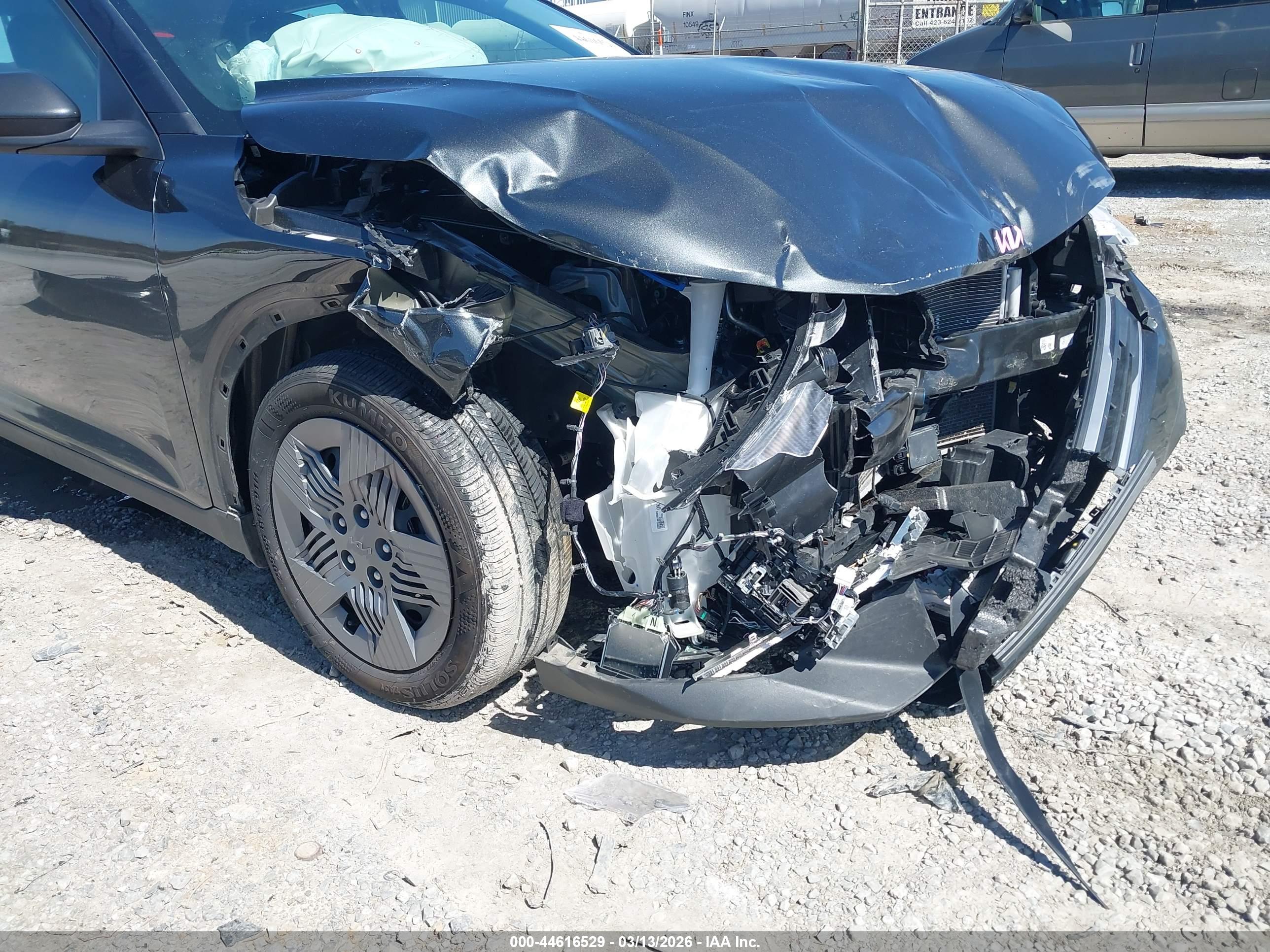 KIA K4 image 6