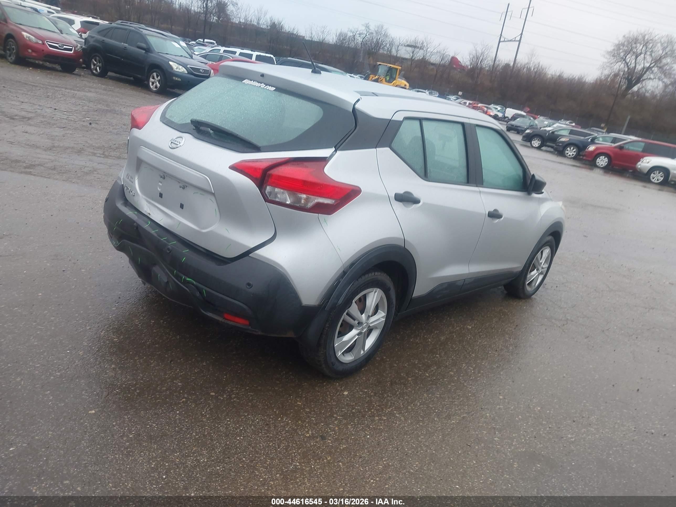 NISSAN KICKS image 4