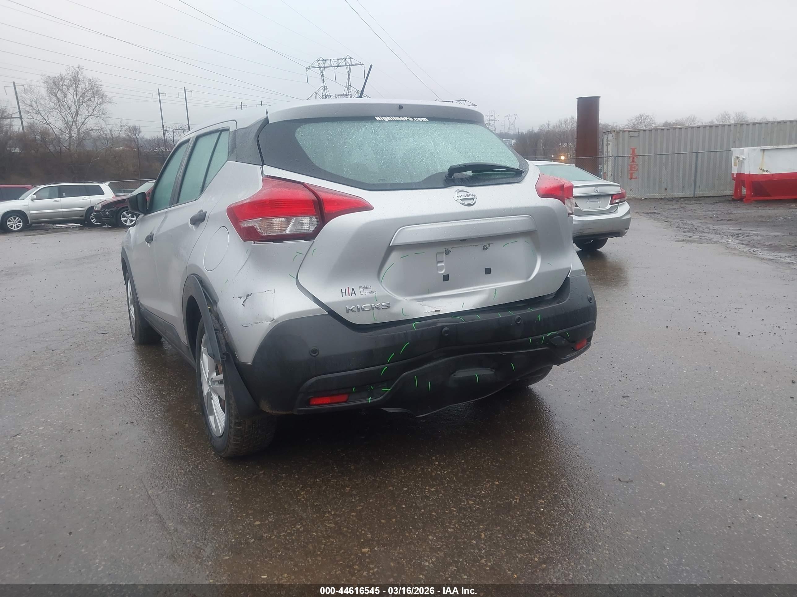 NISSAN KICKS image 6