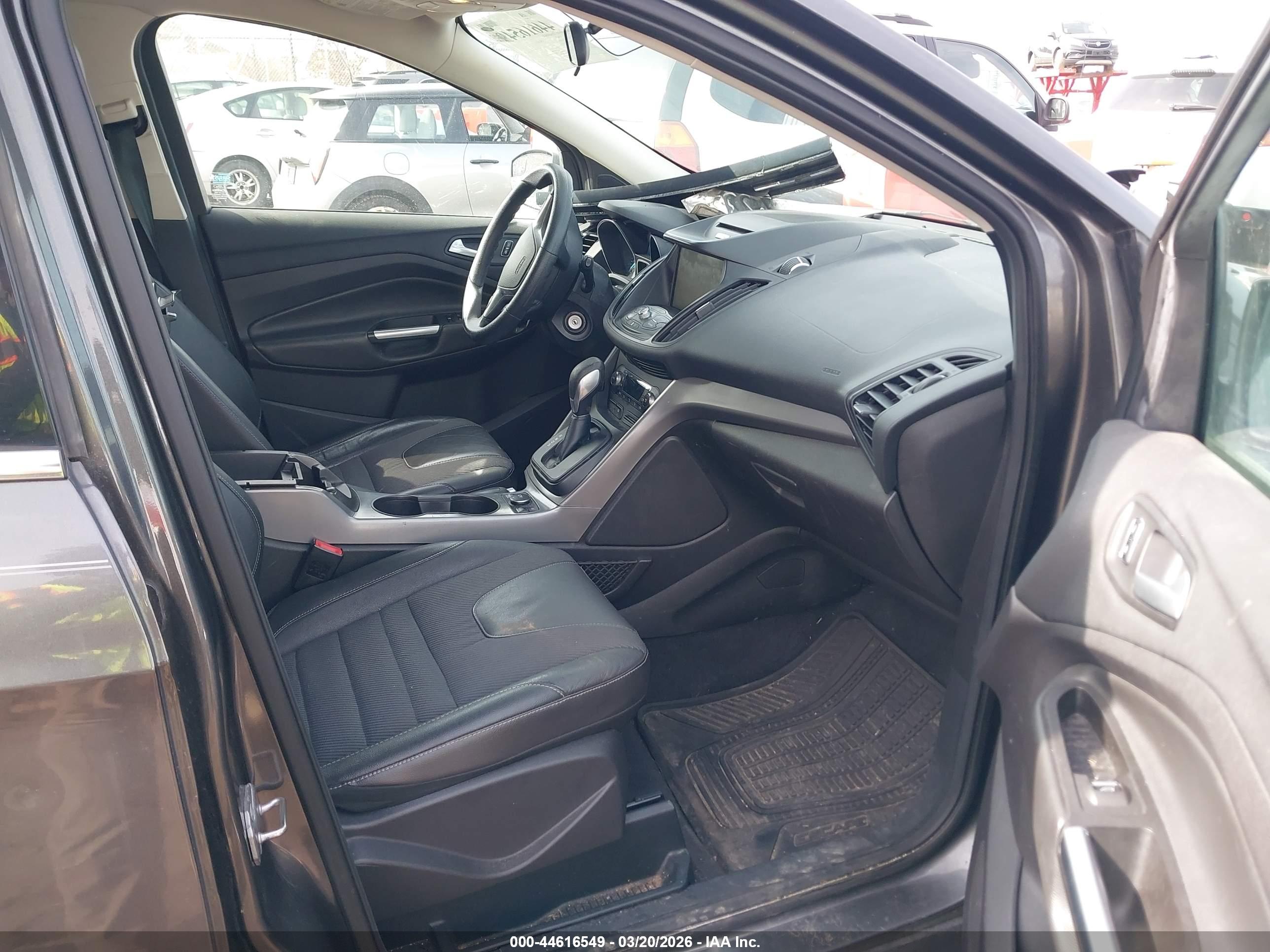FORD ESCAPE image 5