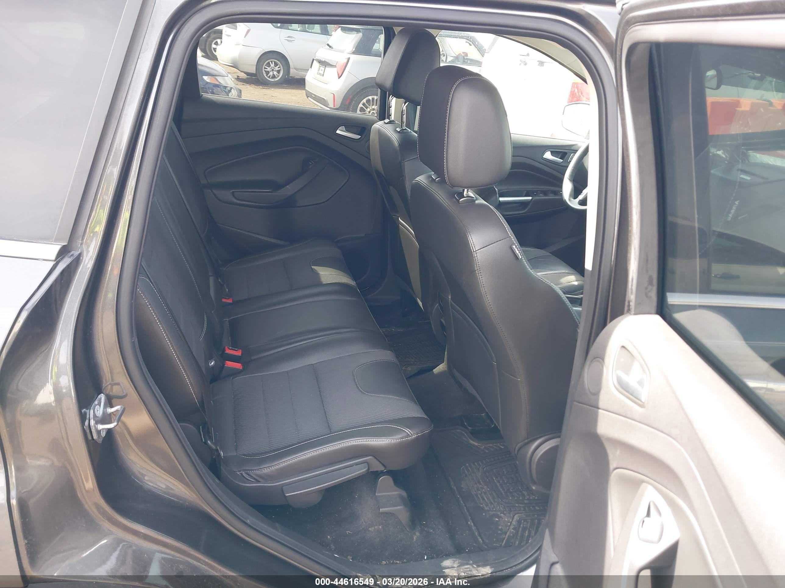 FORD ESCAPE image 8