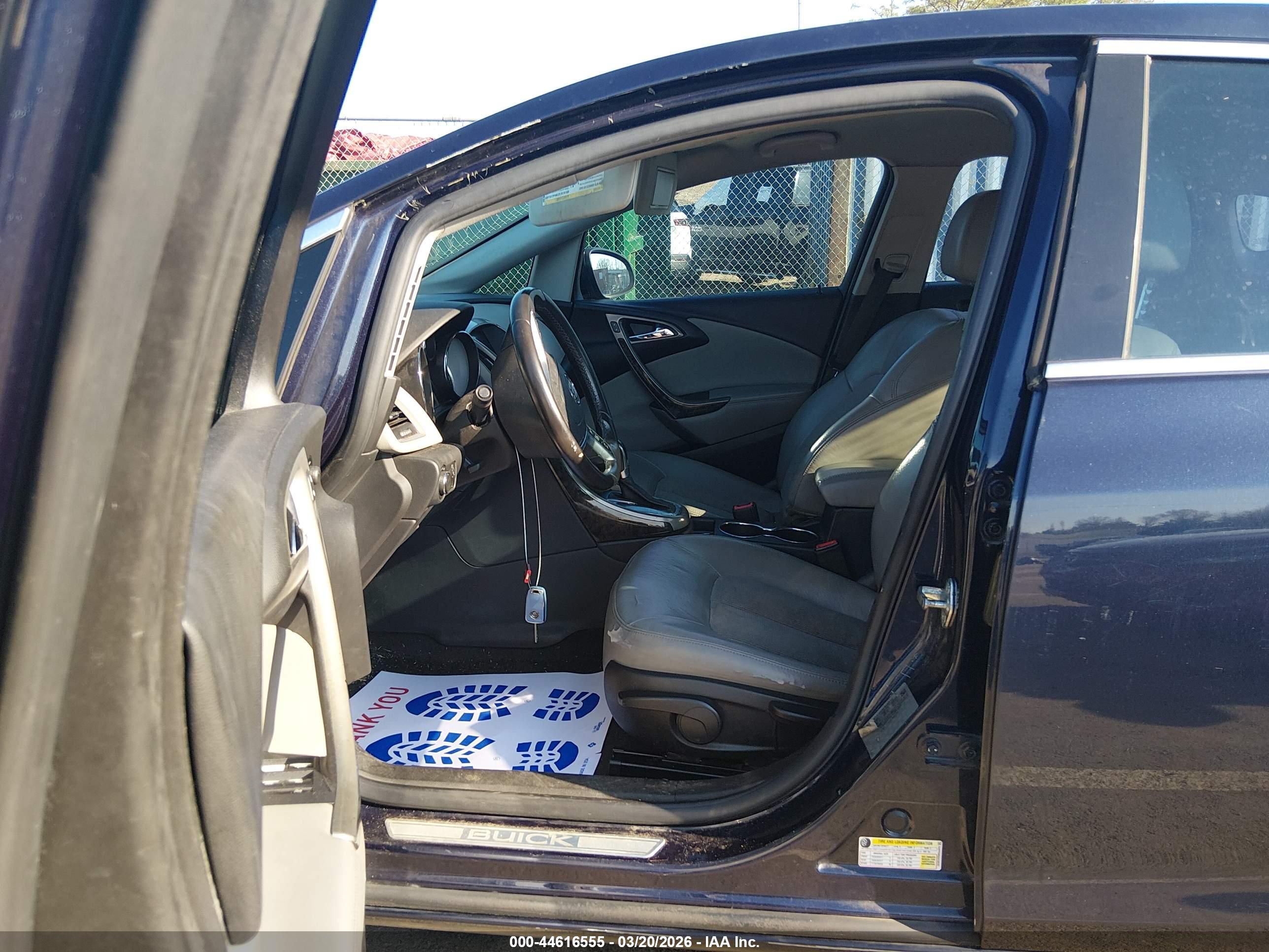 BUICK VERANO image 5