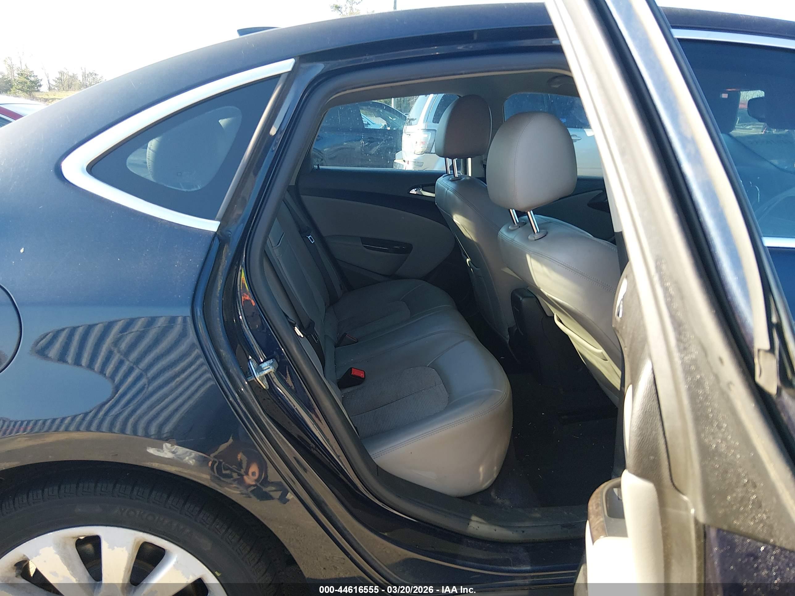 BUICK VERANO image 8