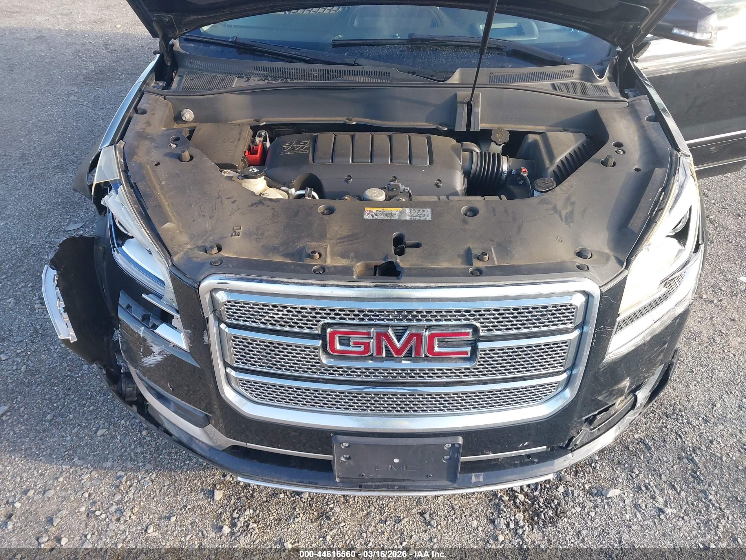 GMC ACADIA image 10
