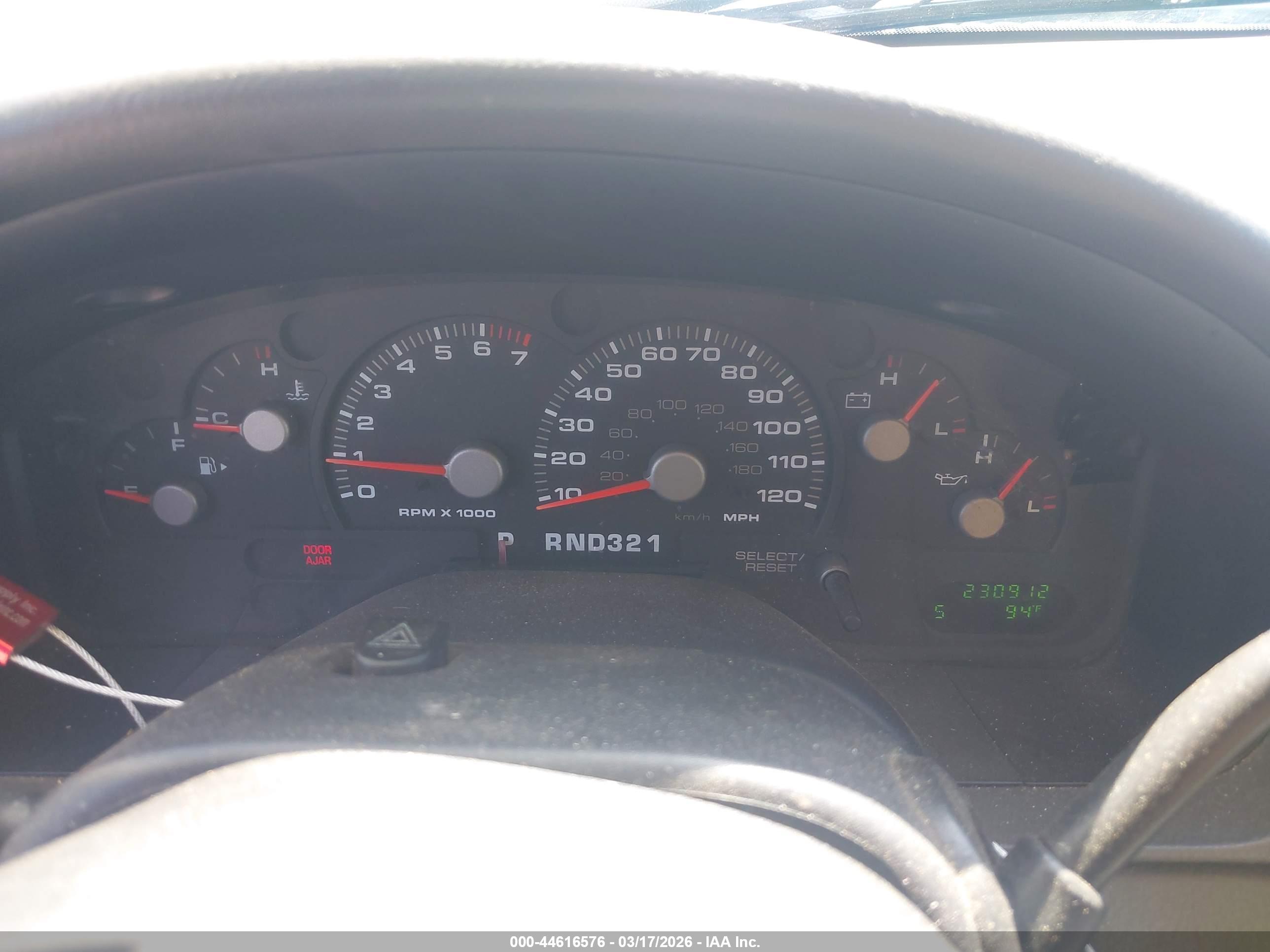 FORD EXPLORER image 7