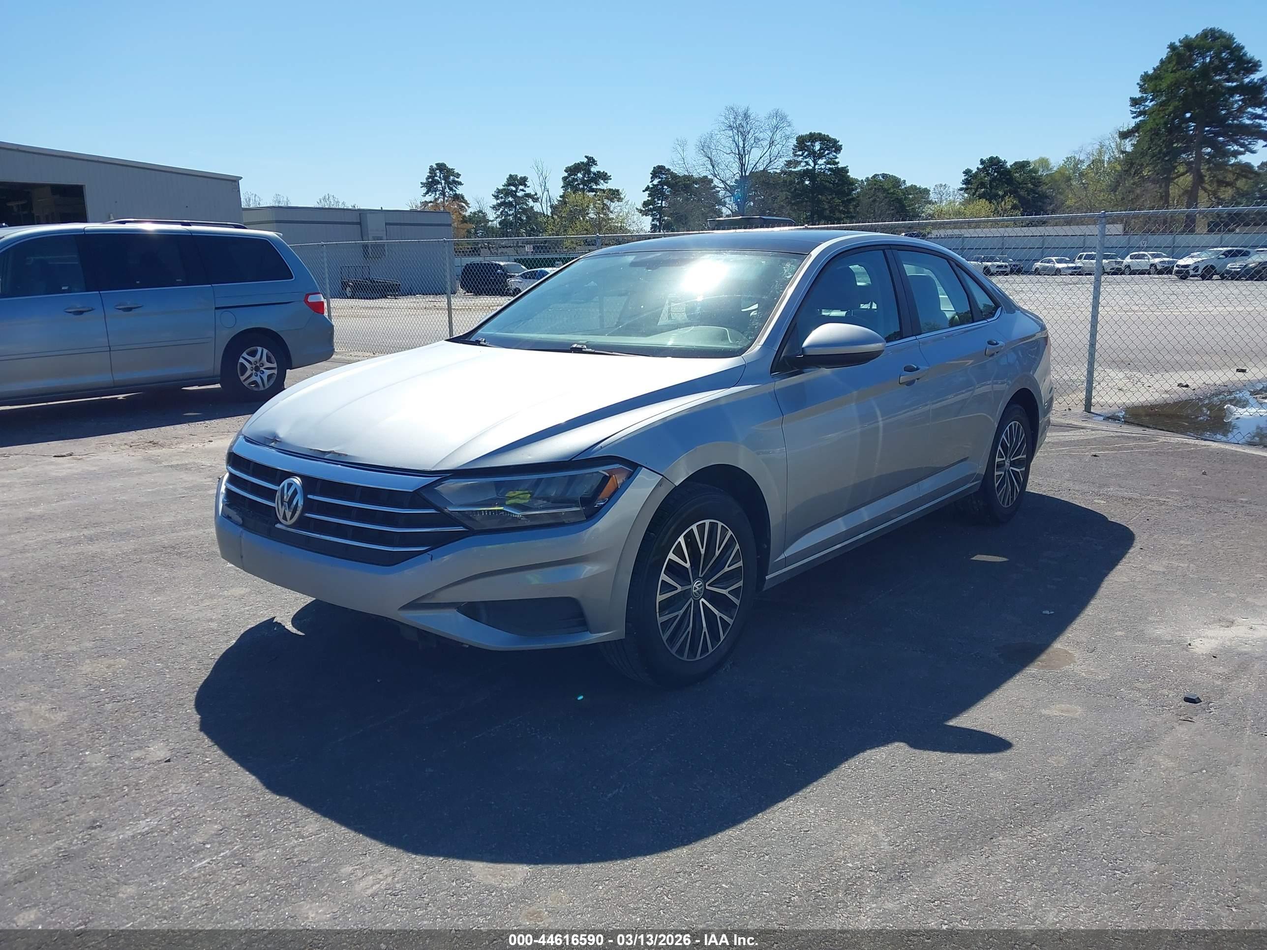 VOLKSWAGEN JETTA image 2