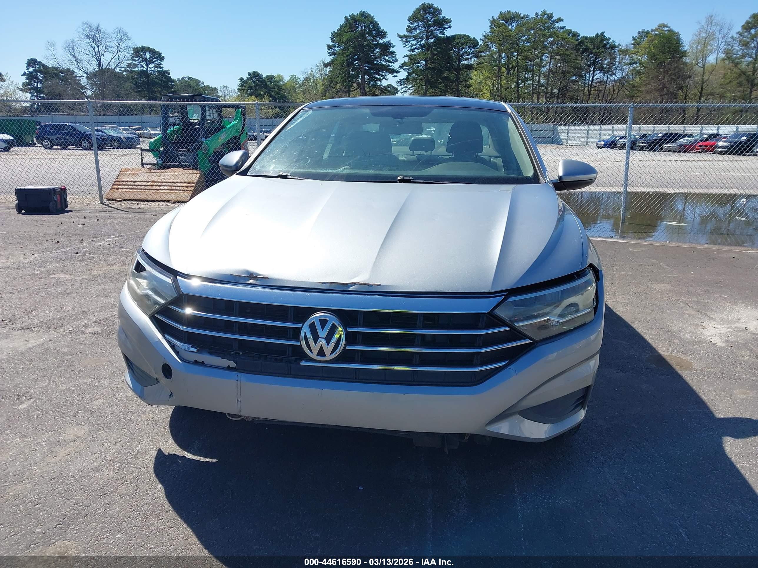 VOLKSWAGEN JETTA image 6