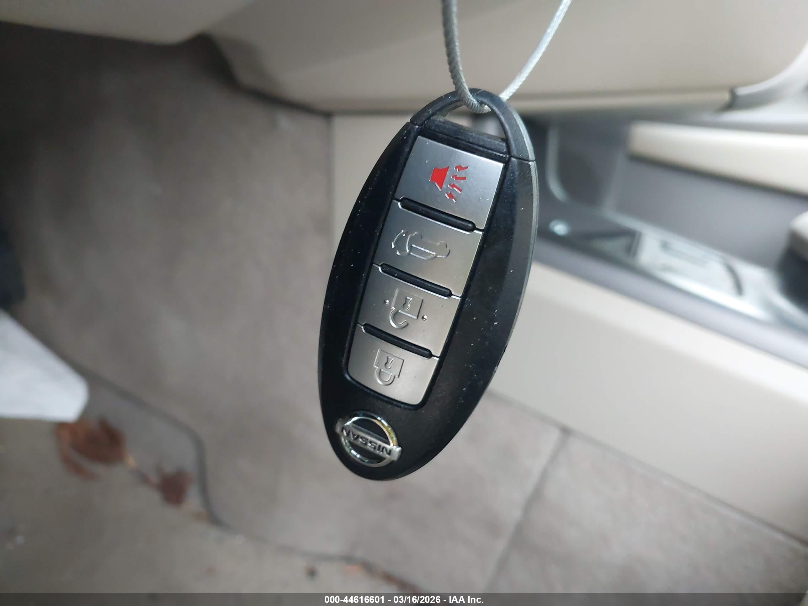 NISSAN MURANO image 11