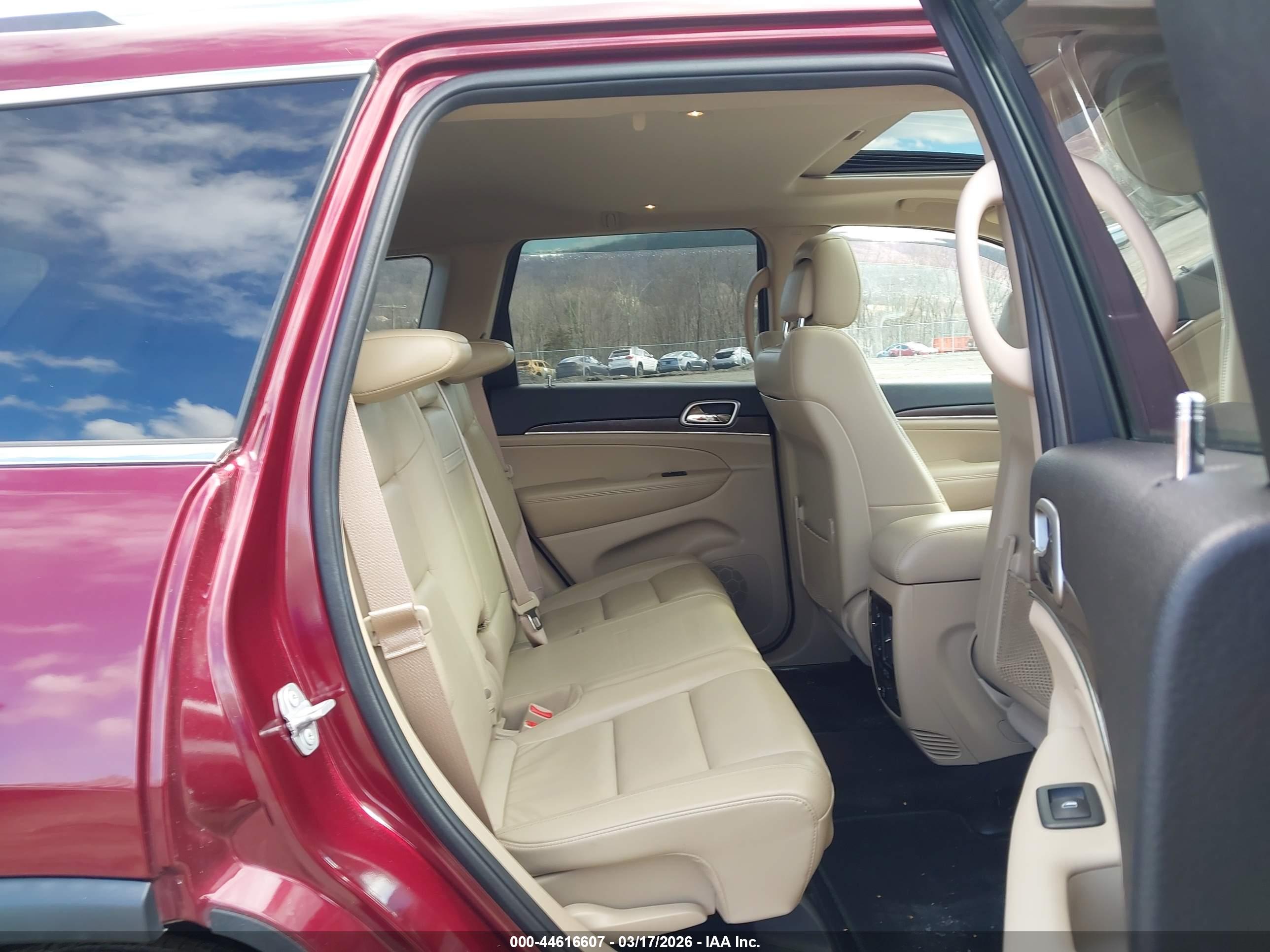 JEEP GRAND image 8