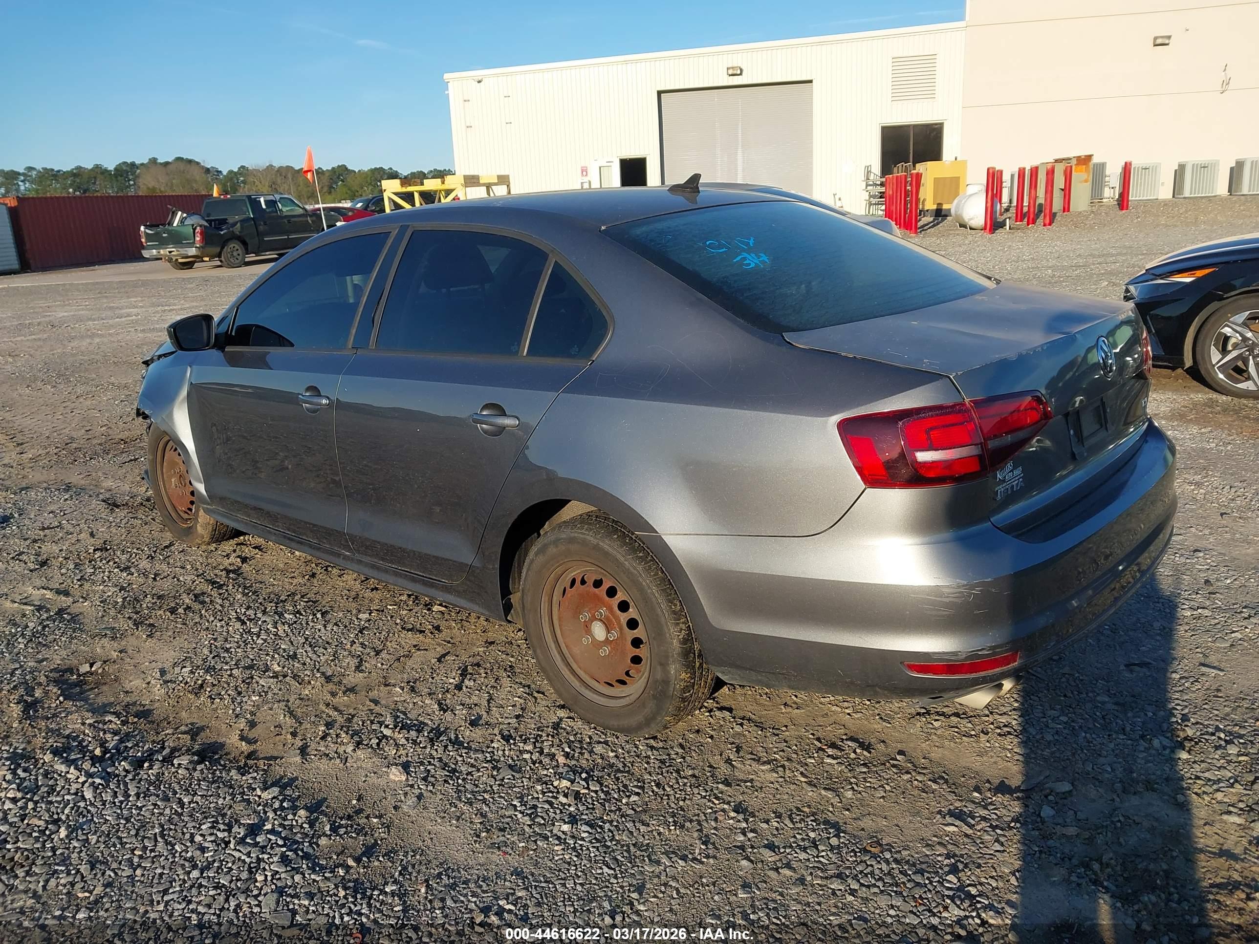 VOLKSWAGEN JETTA image 3