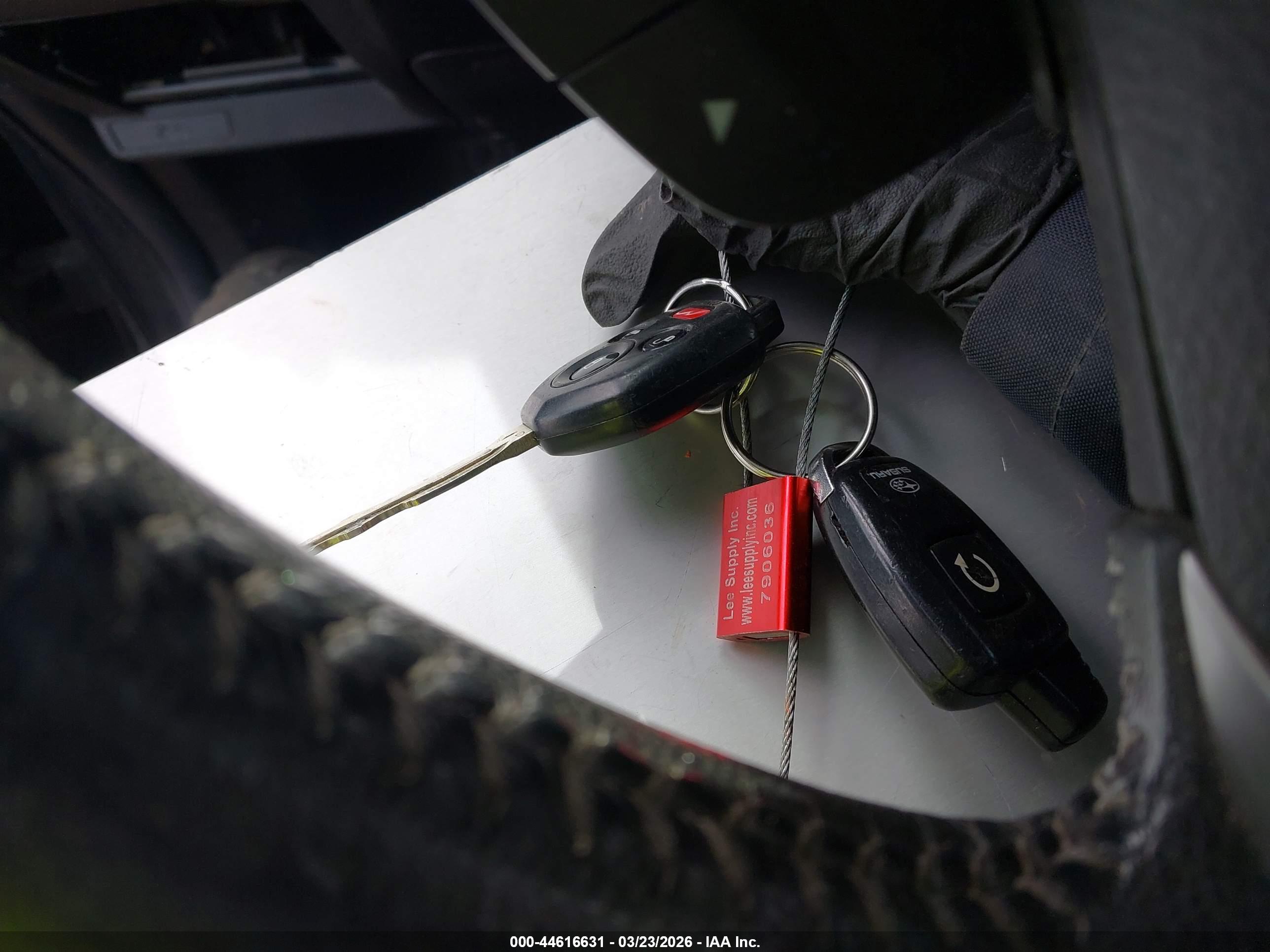 SUBARU FORESTER image 11