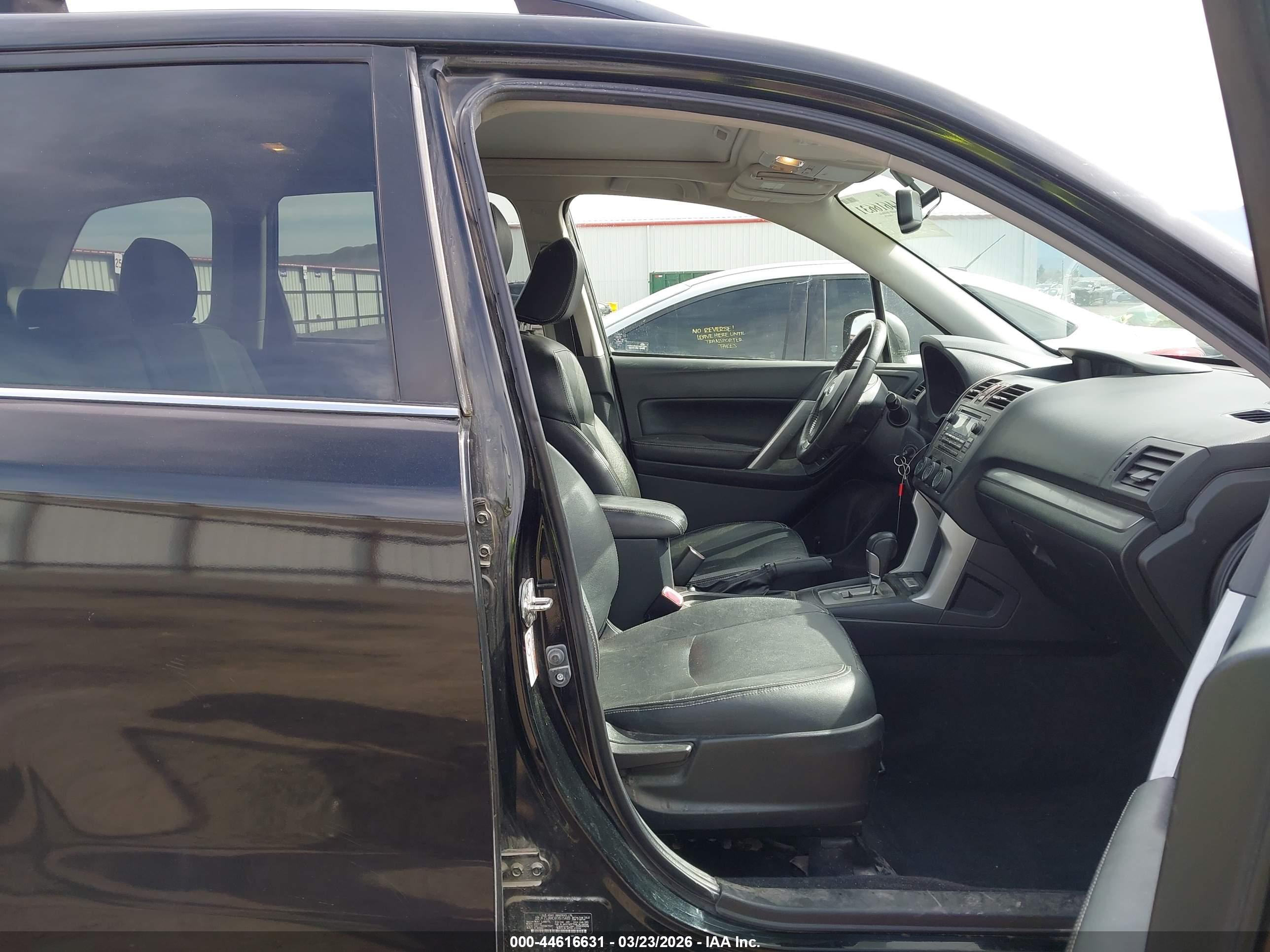 SUBARU FORESTER image 5