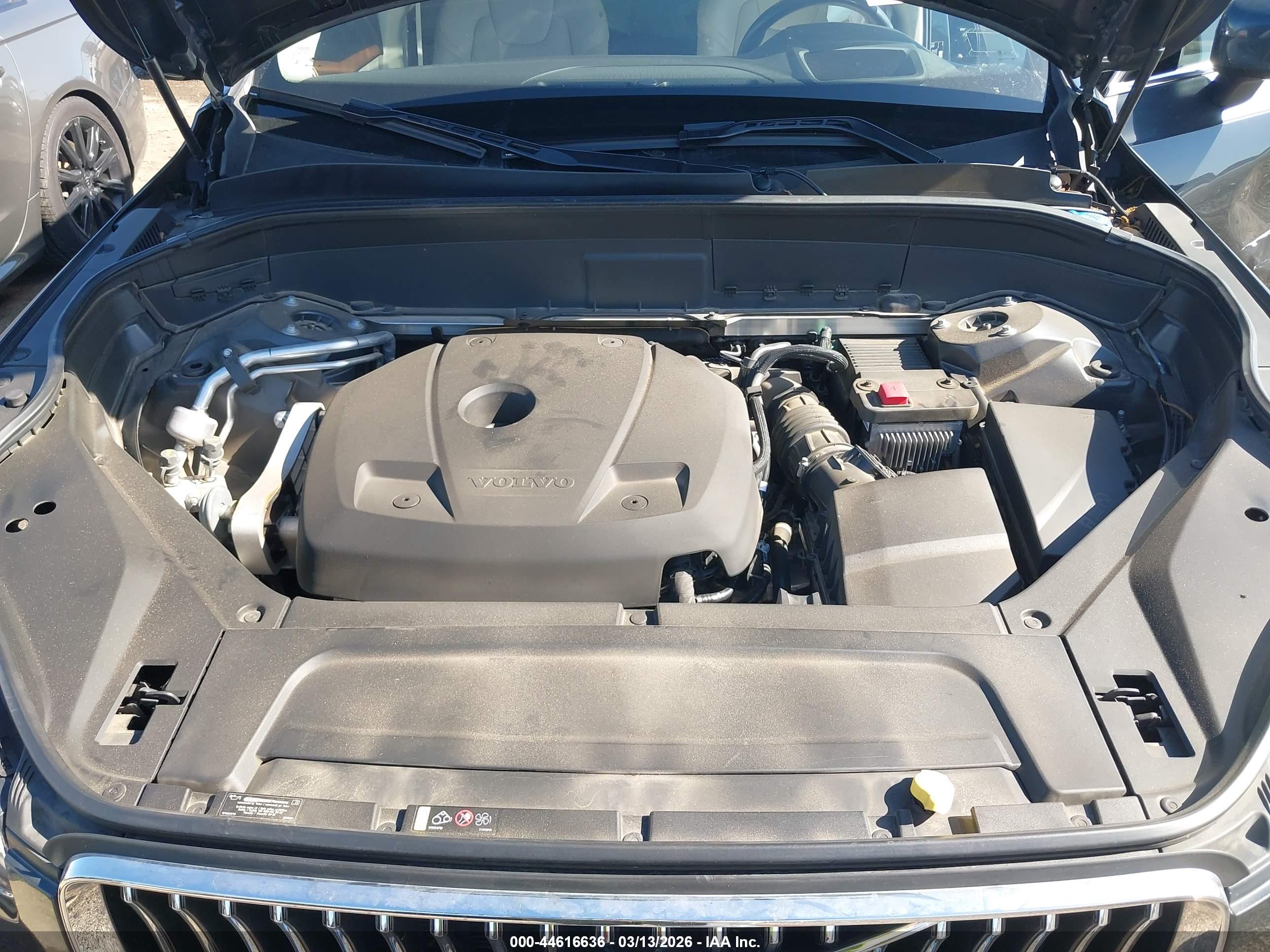 VOLVO XC90 image 10