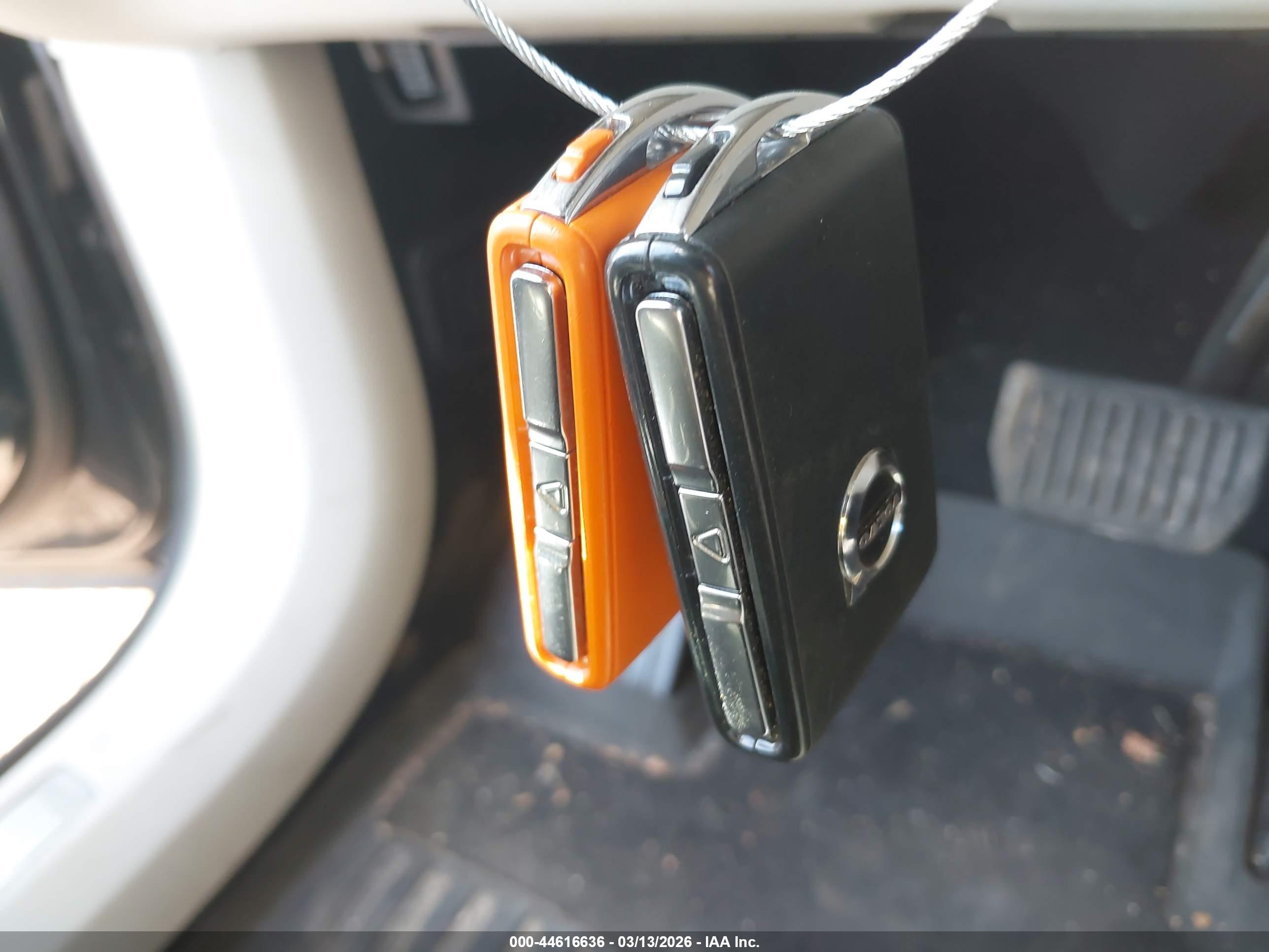 VOLVO XC90 image 11