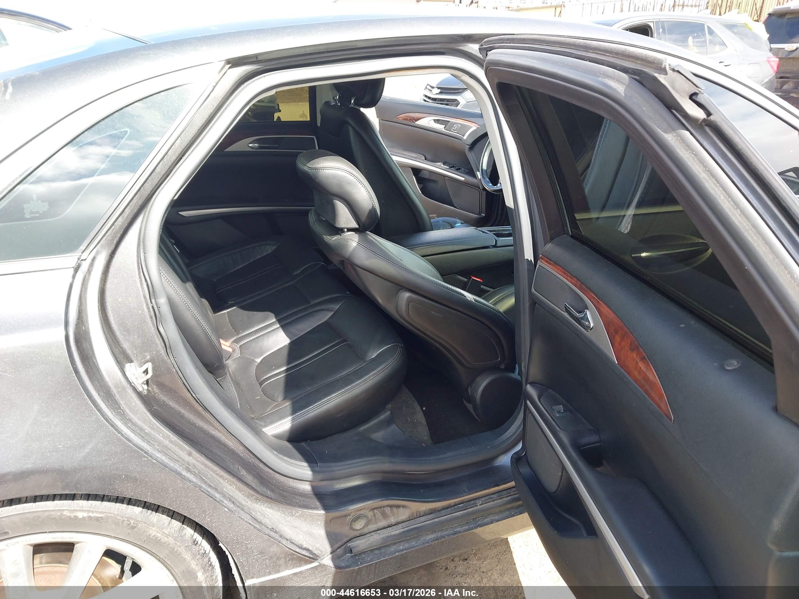 LINCOLN MKZ image 8
