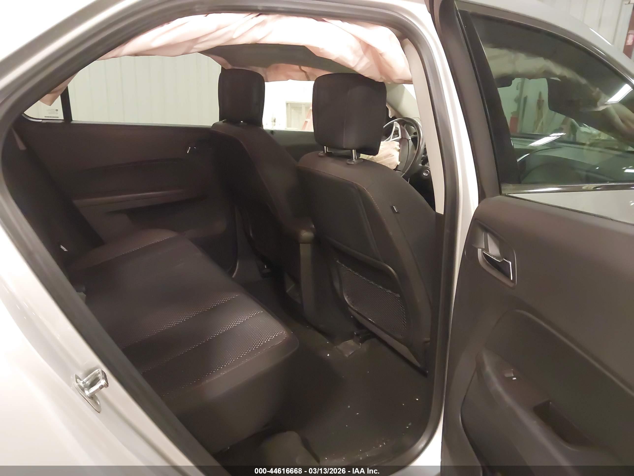 CHEVROLET EQUINOX image 8