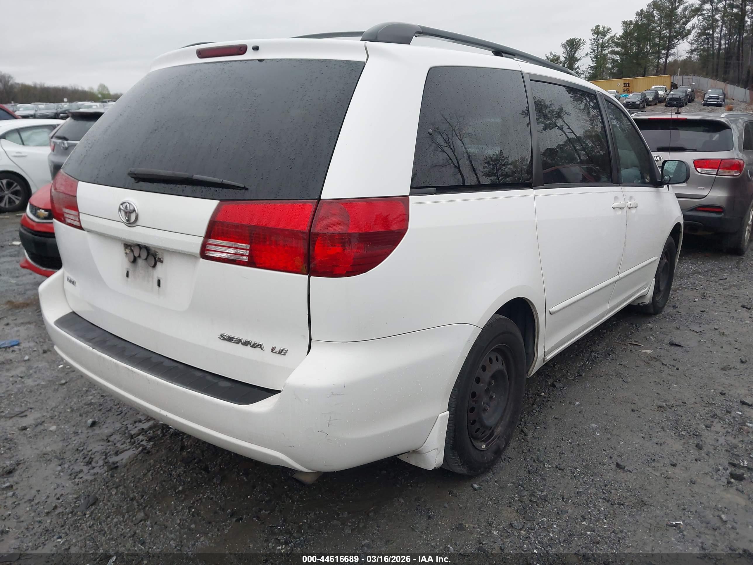 TOYOTA SIENNA image 4