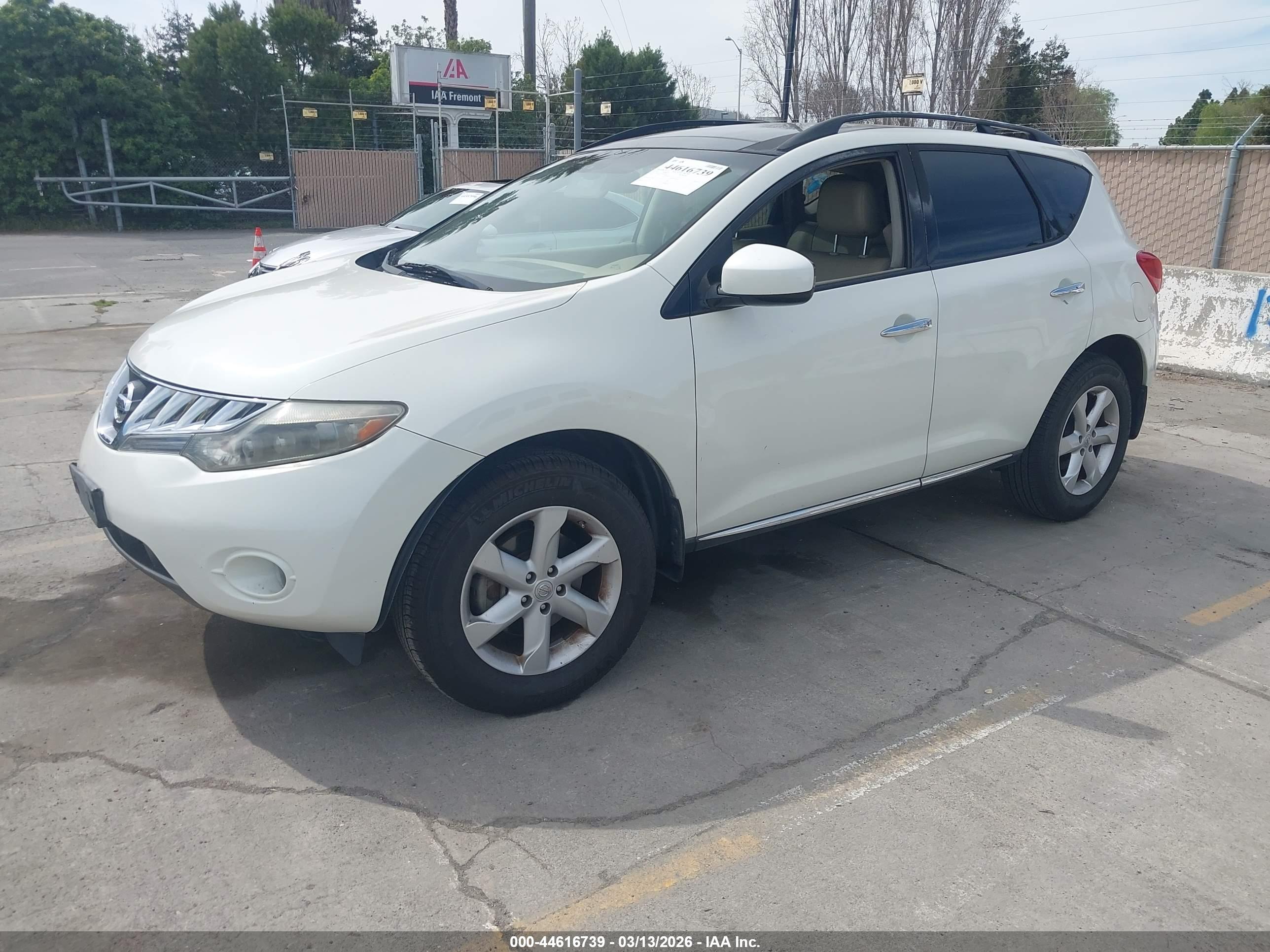 NISSAN MURANO image 2