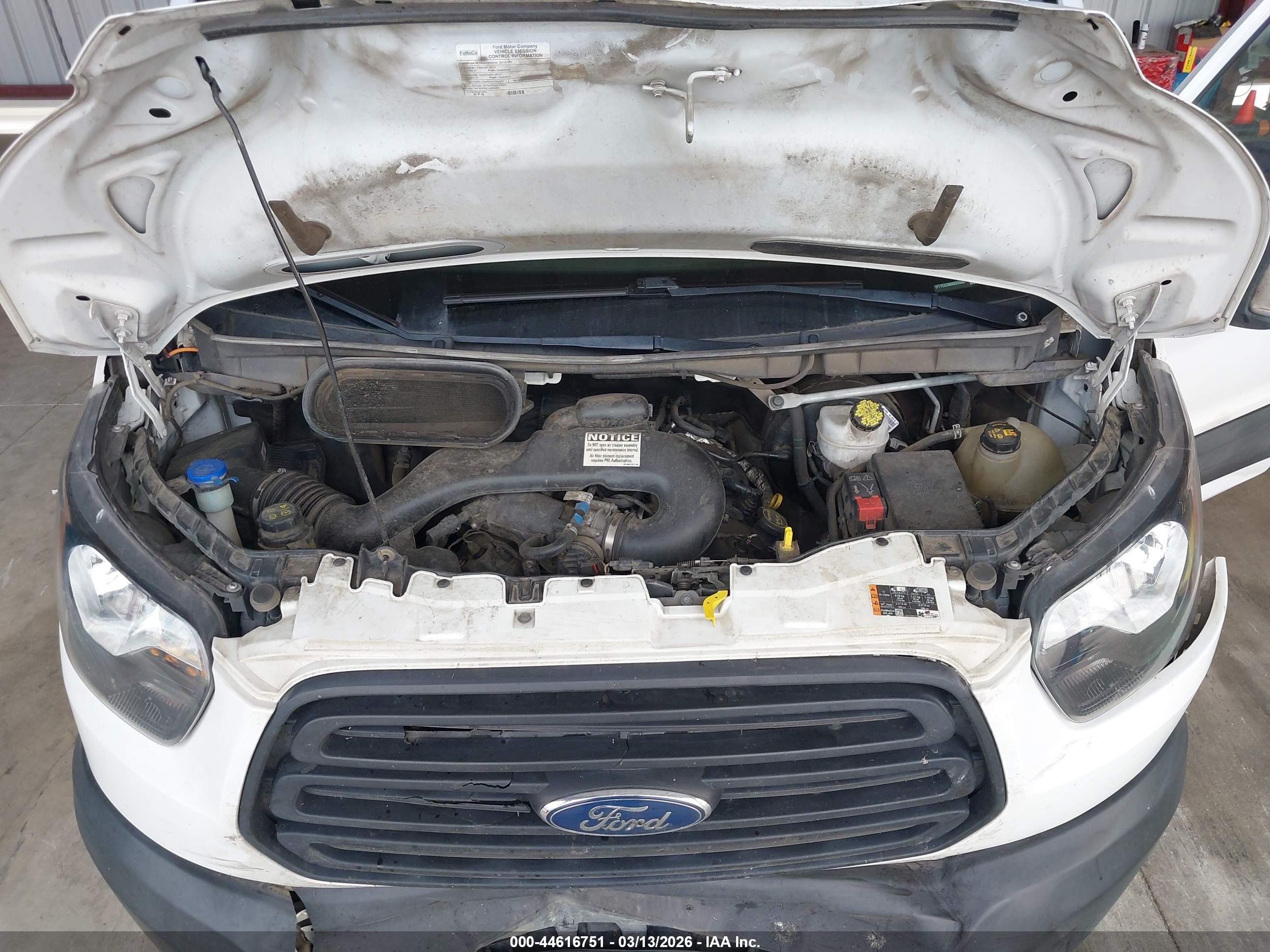 FORD TRANSIT-150 image 10