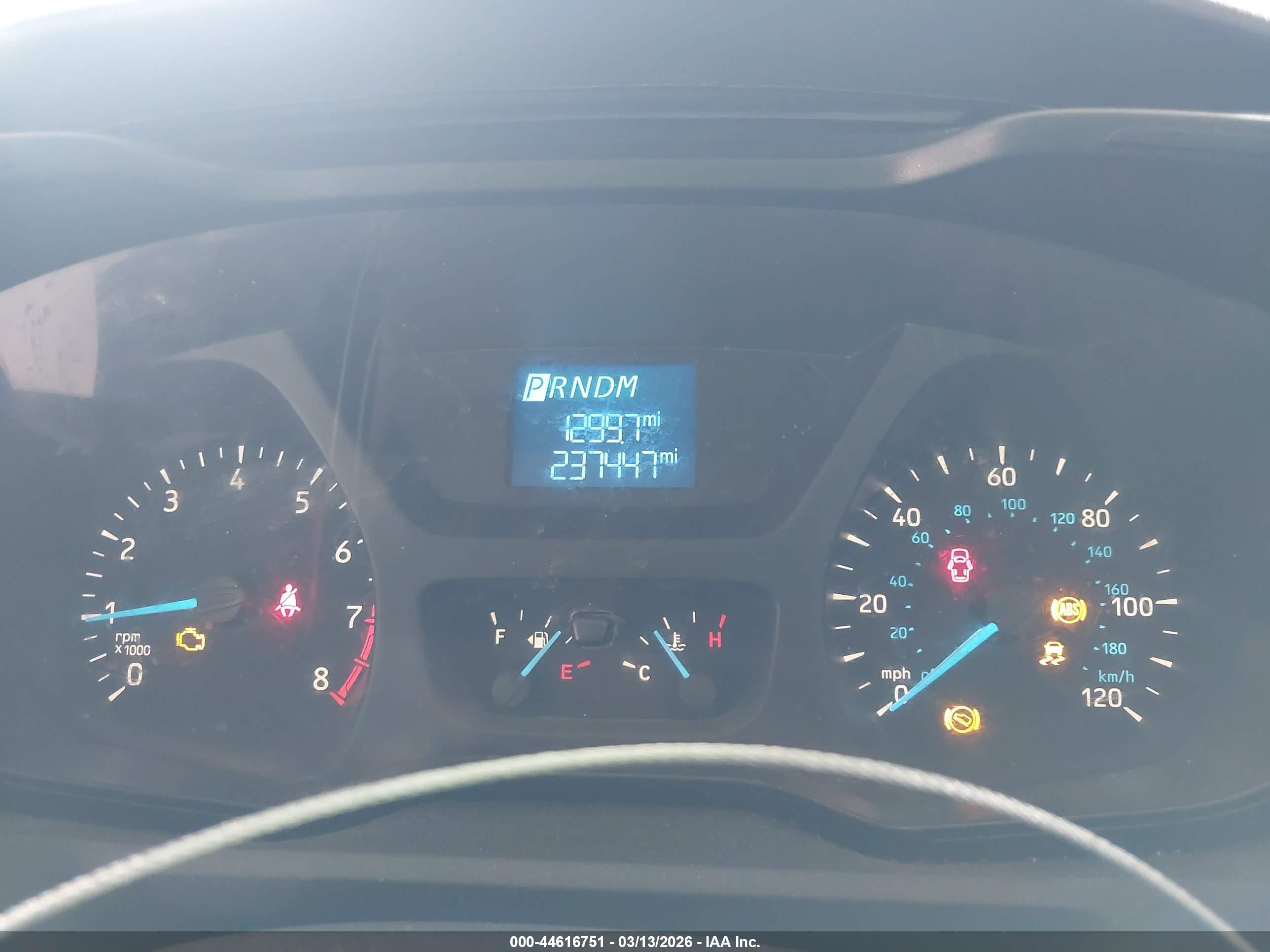 FORD TRANSIT-150 image 7