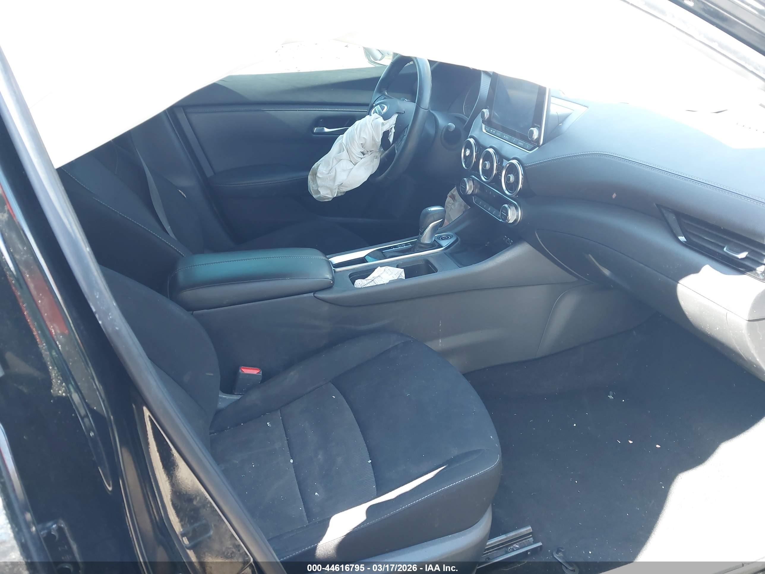 NISSAN SENTRA image 5