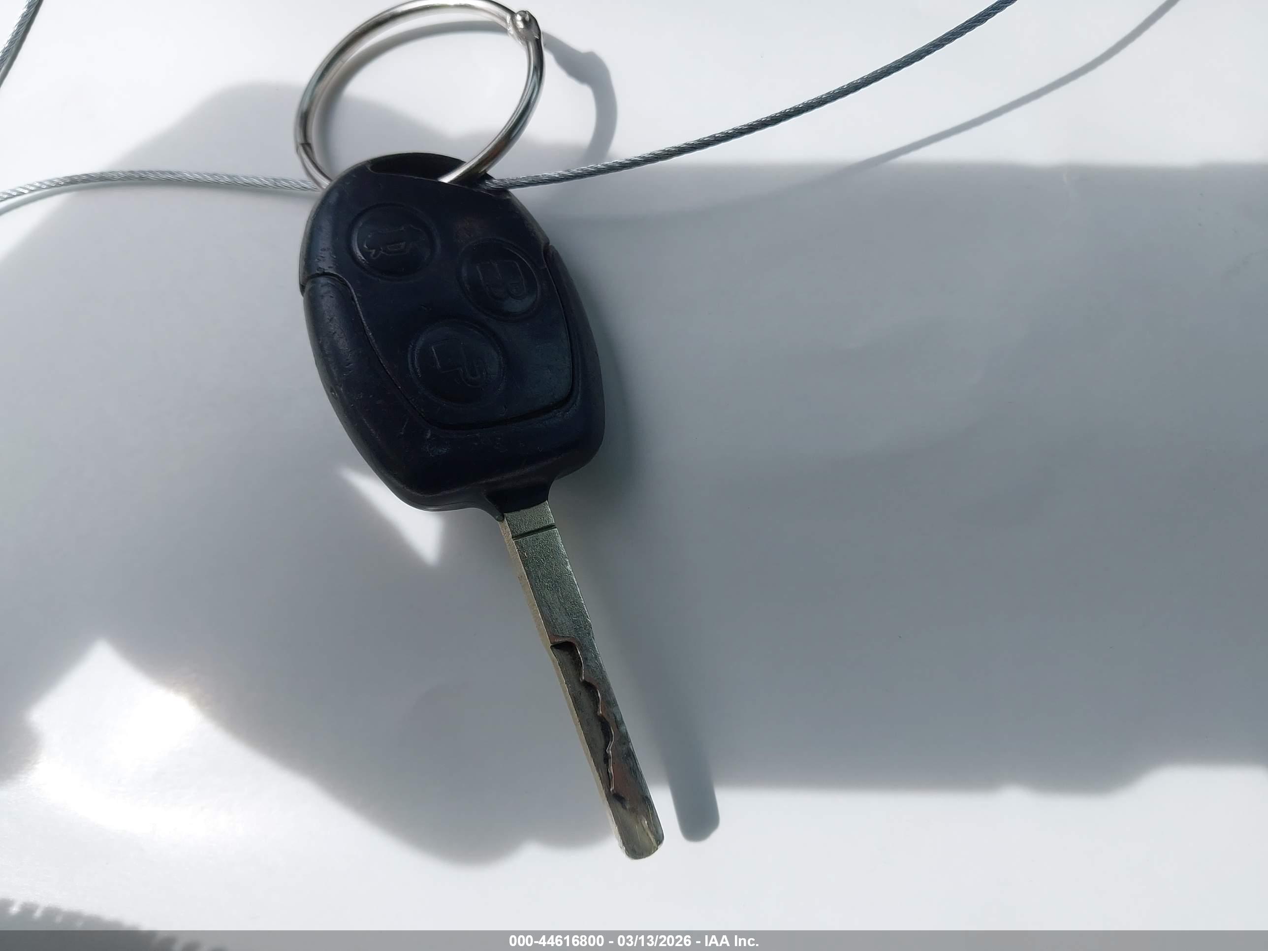 FORD FIESTA image 11