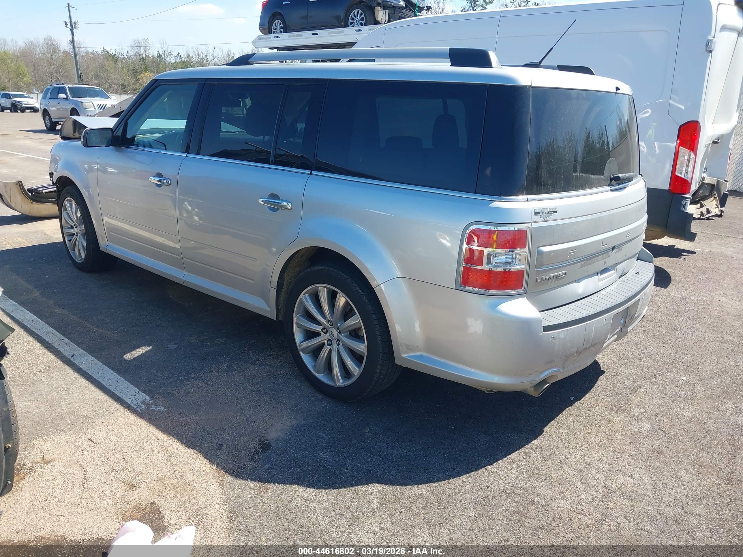 FORD FLEX image 3