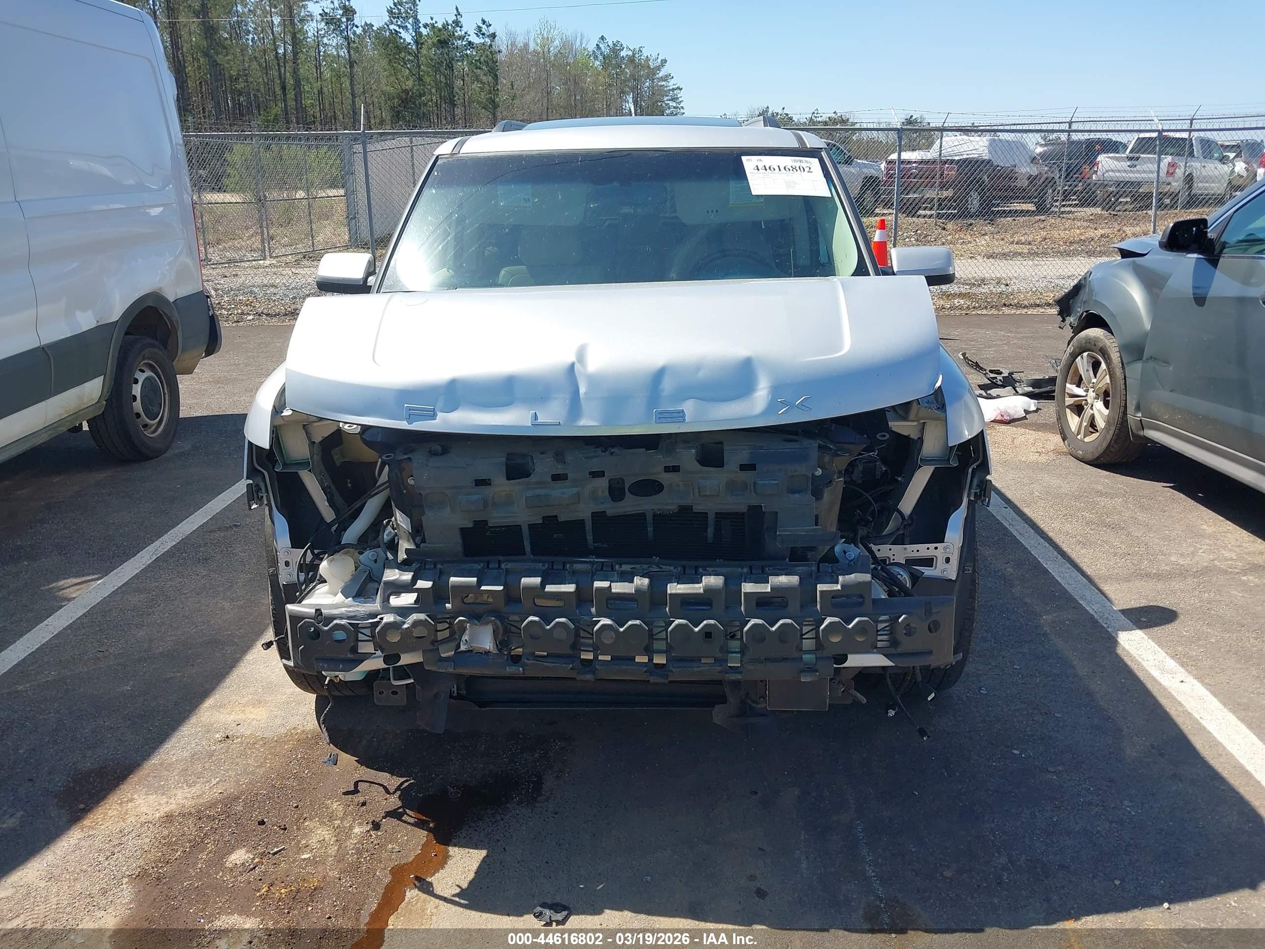 FORD FLEX image 6
